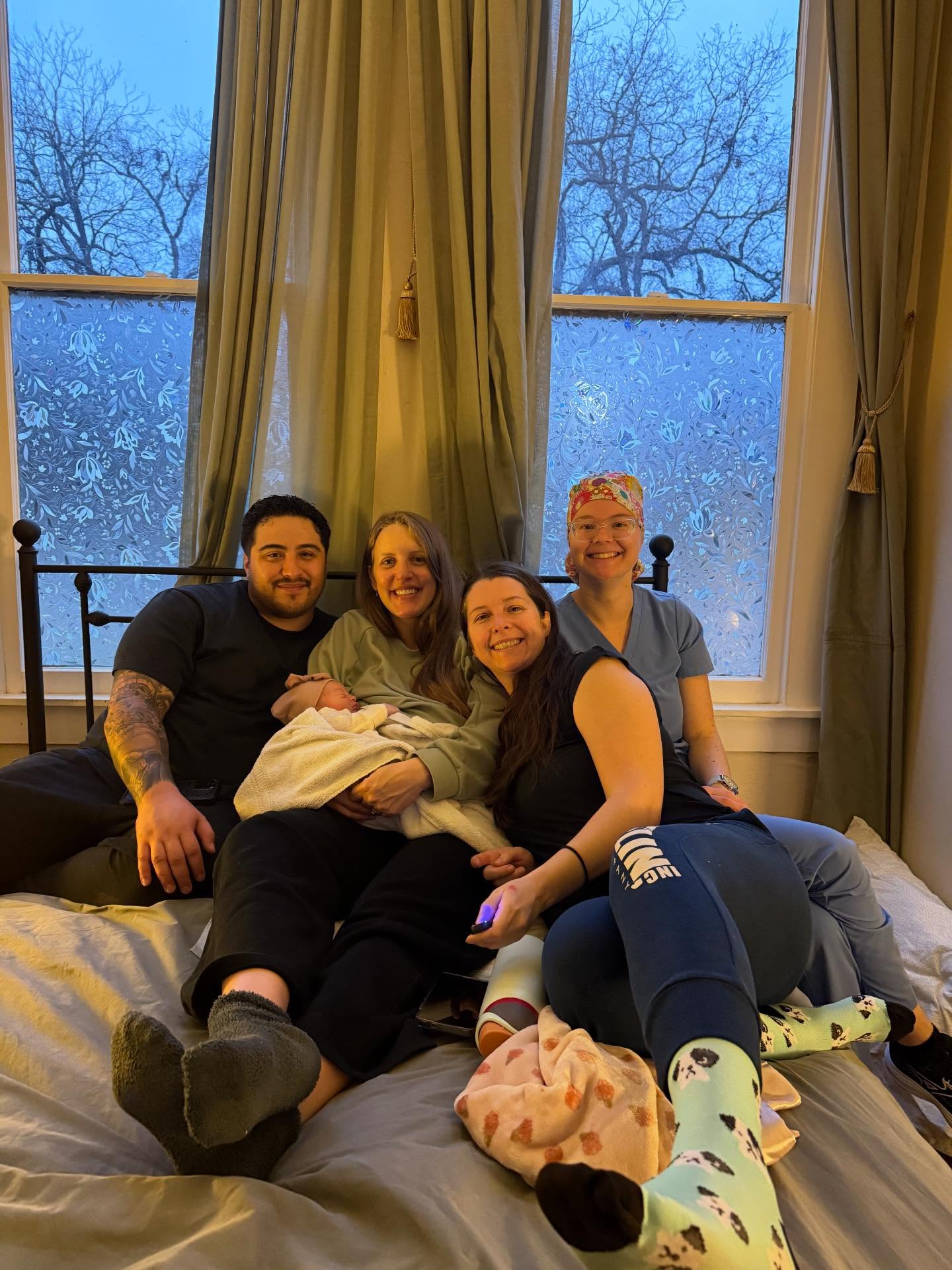 A full-circle moment I’ll always hold close. A mama I supported early in my work returned again years later. Honored to witness another chapter begin. Congratulations guys!!