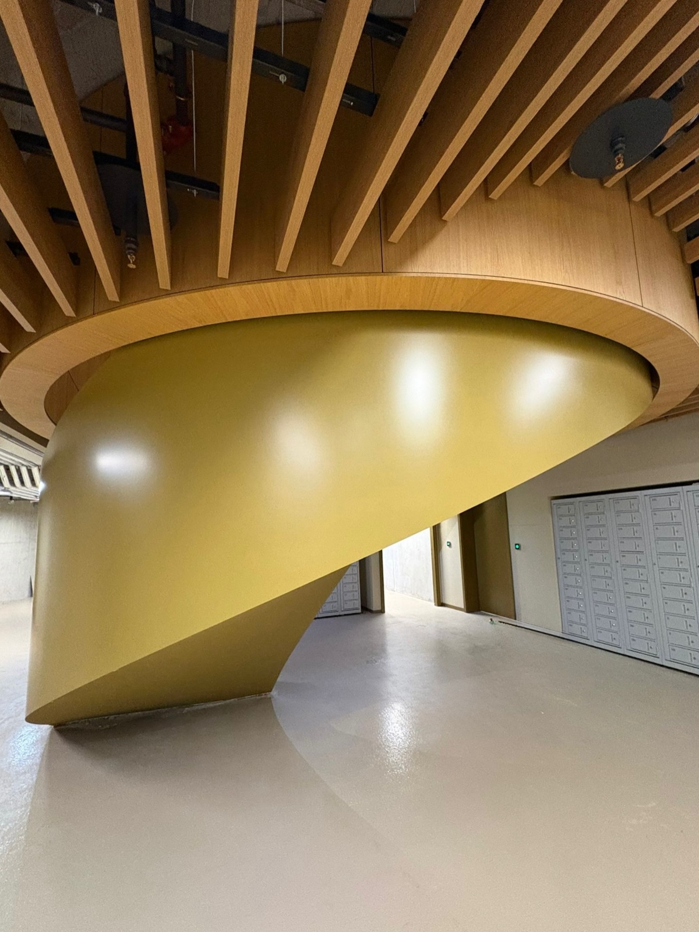 Sublimer l’incroyable travail du serrurier ✨
Merci @metaloid.ch pour la confiance.
#peintureelectrostatique