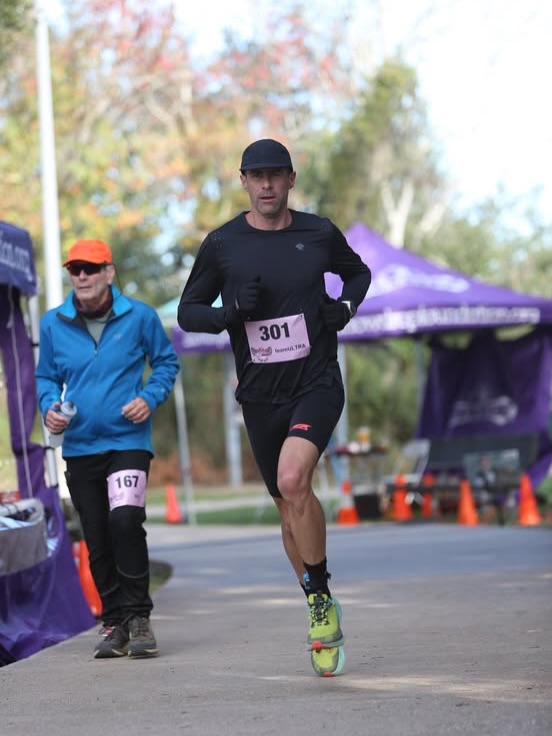 Another @snowdropcc 55h relay in the books to finish off 2025 and start 2026.
I always get roped into doing “just a few easy miles” but then one lap in I’m all consumed by the reason and the cause we’re there for, childhood cancer, the great camaraderie on course, and the fun competition.
My day one shift, expecting an easy hour, turned into over 21 miles for a much needed long run tempo effort. Then a couple sub 90 minute half marathon efforts over the final two days to help the team over 400 miles. Only three teams have broken 400 and I’ve proudly been on all of them and couldn’t do it without those late night and all day grinders.
Thank again to the Snowdrop team, Team @michelobultra and @silvereagledistributors #TeamULTRA members and all the runners out there. It was great to visit and run with so many that I don’t usually see outside of putting on TROT events in full RD mode. One day I’ll have to give this a go solo…
#SnowdropUltra55