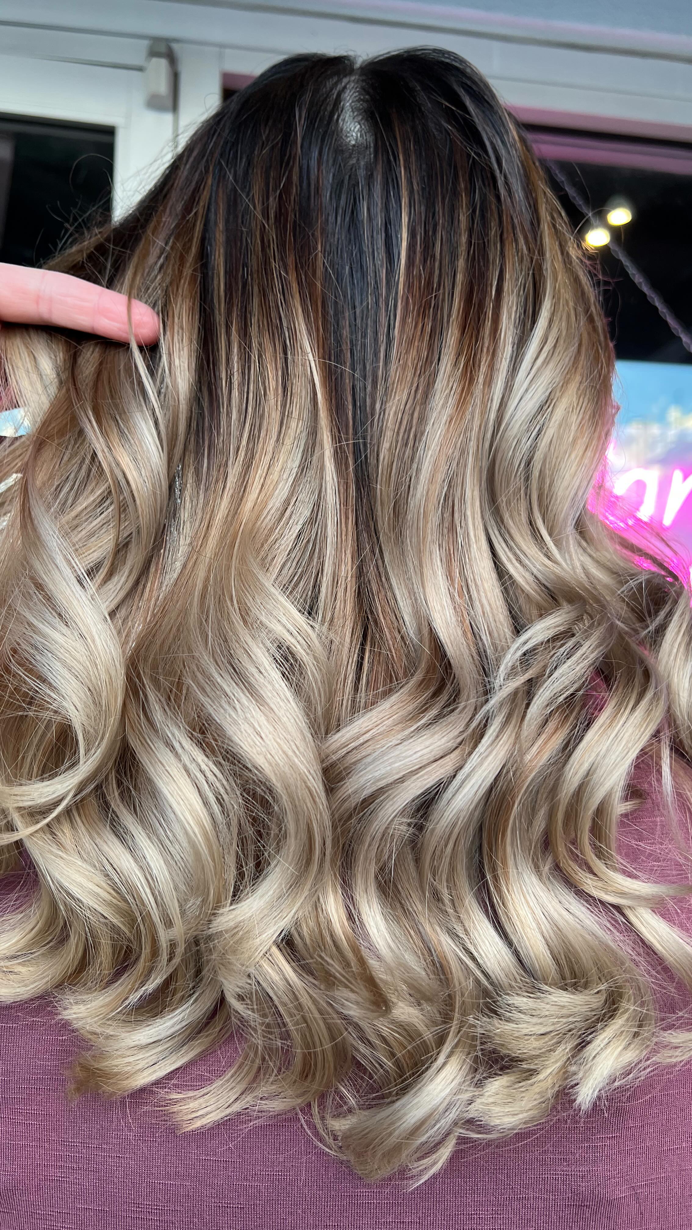 The holidays are over and real life is back… and I know budgets can be tight 🫶
So I’m offering 20% OFF to new & returning Oklahoma area clients as a little reset treat ✨
If you’ve been wanting to refresh your hair but putting it off—this is your sign.
📩 Message me to book
📍 Neon Tiger Salon, Norman, OK
