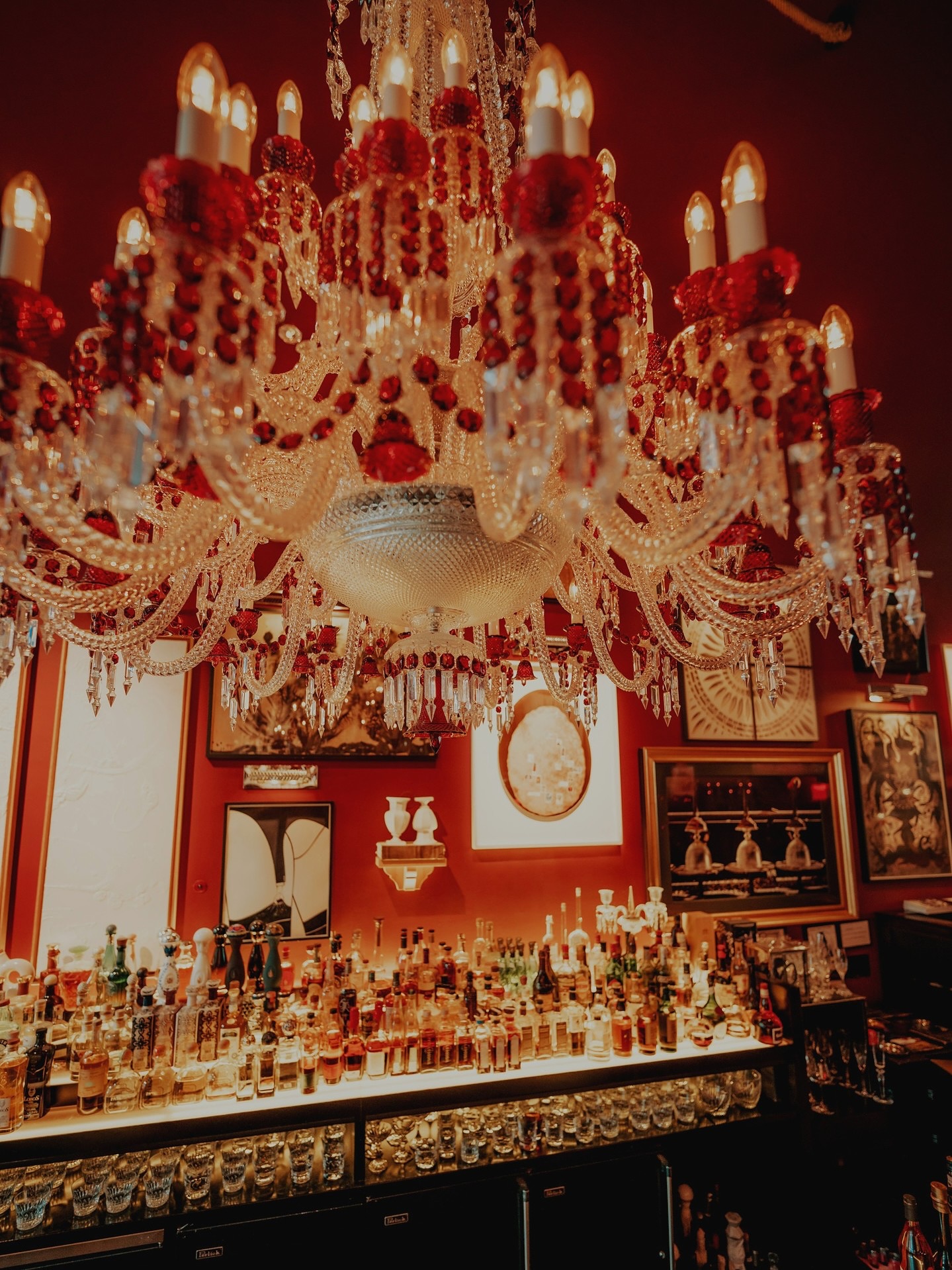 “As we step into the new year, Baccarat invites you to see life through the vibrant prism of crystal: bold, joyful and unforgettable. Raise your glass, light the chandelier, and let the new year dazzle.”
#NewYear2026 @baccarathotels @baccarat
Happy New Year from The Friedman Group. 🥂 We are looking forward to another year of warm hospitality, lasting connections, and exceptional travel. ✨