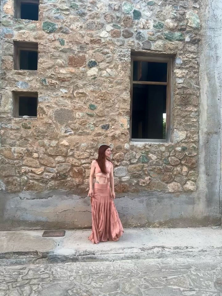 It feels bizarre…BIZARRE to be posting about pleasure and Eros when there is SO MUCH PAIN in this world right now (and sadly ongoing).
But the life force moves towards beauty just as the unguarded human heart moves towards love. And it is THAT that I wish to serve, for I can’t really imagine anything our world could need more than the passion of the human heart on fire with love.
So here I am, dancing in the contradictions of this world.
What I have noticed is the very thing, the VERY THING these dystopian and oppressive governmental and “religious”forces try to take from the people is their very aliveness, their culture, their passion, their LOVE. But the human soul does not give these up so easily, as is so tragically and beautifully evident in the revolution in Iran. People are willing to die trying than to live a life without music, dance, the wind in their hair and the pursuit of a dignified life.
Never have I met a more passionate, loving, artistic, poetic, and community oriented people. My heart is bleeding for them, and my own longing for liberation is merging with theirs, for we are all connected, and the oppressive forces they are fighting mirror the plight of our world; the wild beating hearts of the people against the corrupt powers that be. Their fight is all of our fight. Their plight is all of our plight. And this is true for all peoples in zones of conflict, for what is the need? Why?! It’s happening on our very soils here in the USA. It’s happening in many places around the world.
So where does Eros come into all of this?
Well, it is the very force seeping through the cracks in the pavement, the seedling that responded to the warmth of the sun and refused to let the concrete pave over its seeking of light.
We must be this now, for this is bigger than singular locations on a map. This is about humanity as a whole. As ignorance gets thicker, so too must the lights in our hearts, and together they will make up a mighty flame. This is the time to let our shared universal passion unite us rather than divide us.
Continued in comments: