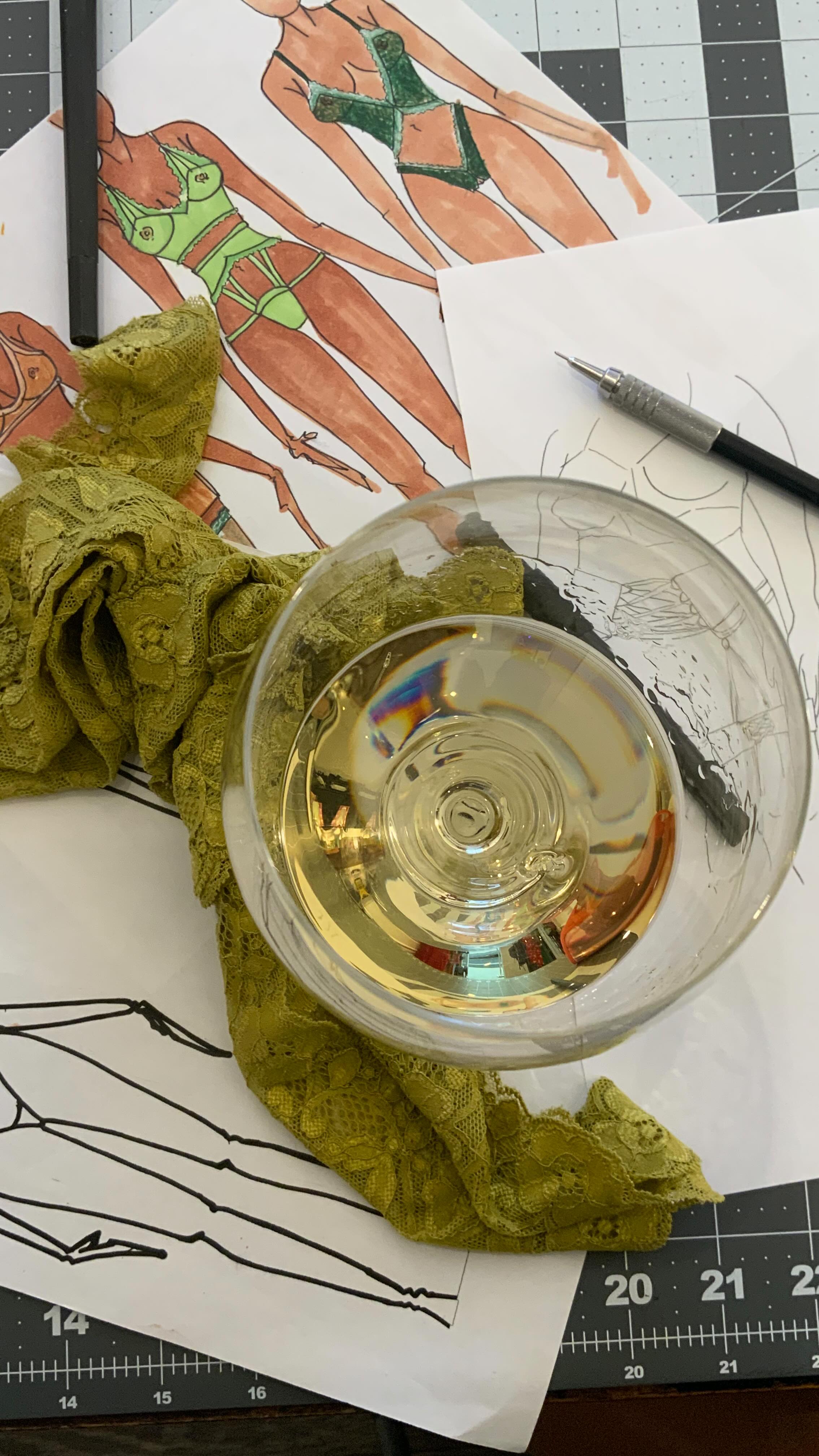 First Live of the year so you know that there is a lot to tell… watch till the end & use the link in bio to get on The LIST.
-
#sipandaketch #2025recap @cityofnapa #donapa #sewingclasses #community @notmypanties
-
✏️ Sip & Sketch Lingerie is live
🥂 Limited seats
🔗 Link in bio for early access