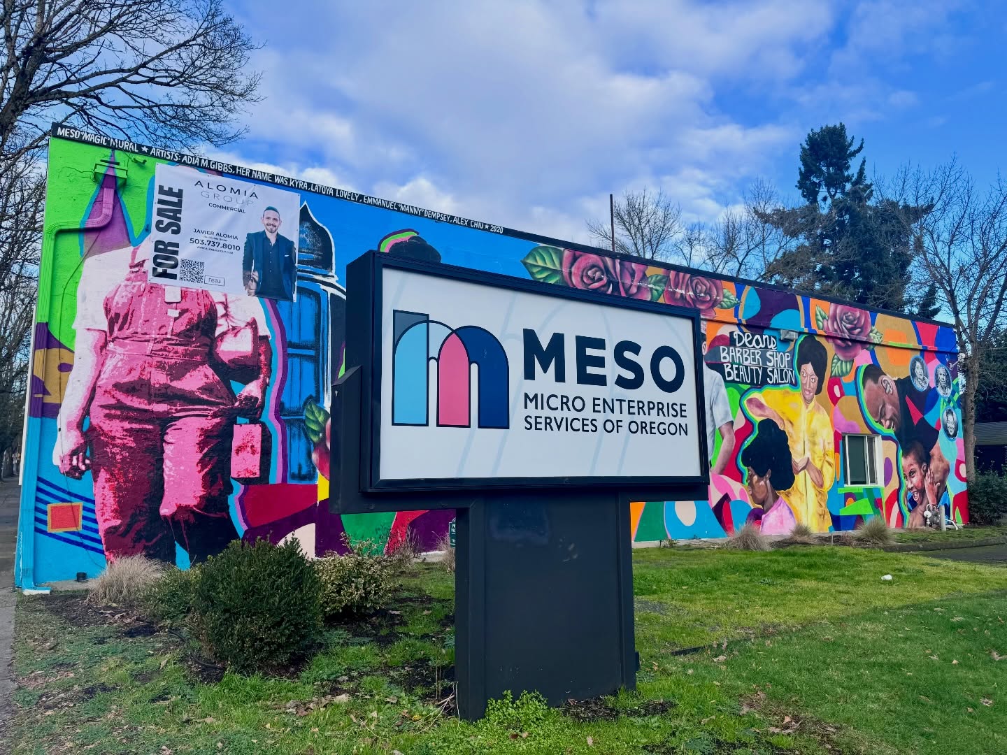 🚨Just Listed in NE Portland 🚨
$350K | 1,820 SF | CM3 zoning
A standout commercial space with open-concept layout, conference room, kitchen, and off-street parking, all in the Interstate Opportunity Zone.
NE MLK Blvd
DM to learn more
#justlisted #portlandcommercial
#neportland #mixeduse #realestatelnvesting
