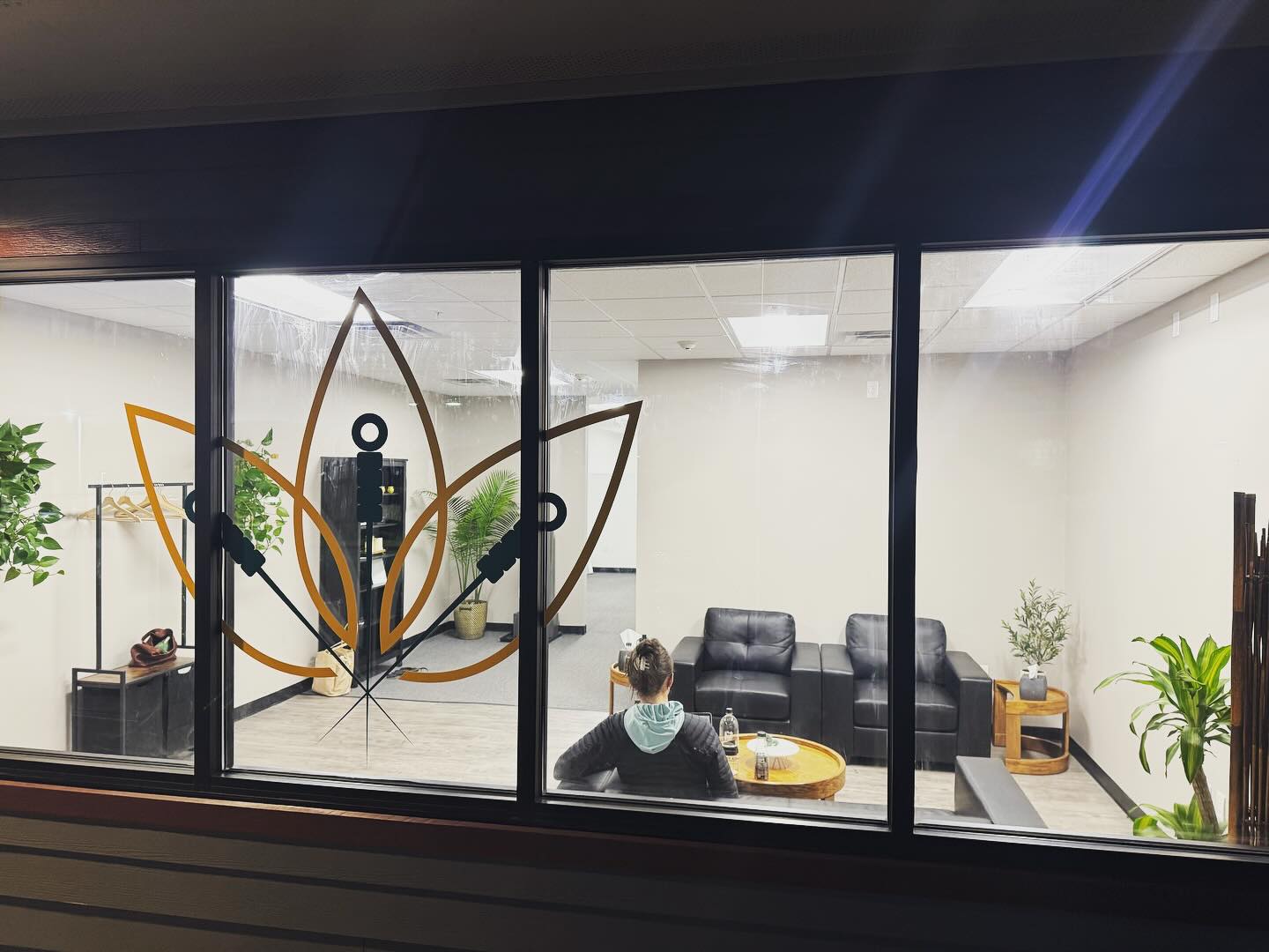 ✨ We’re Officially Moved In & Ready for You! ✨
The renovations at Moment Wellness are complete! Fresh paint, a calm new space, and thoughtful details designed to support your healing journey 🌿
We’re excited to welcome the Conifer, Colorado community into our newly refreshed acupuncture and herbal medicine clinic. Whether you’re seeking relief from pain, stress, digestive concerns, or simply looking to support your overall wellness, our space is now fully ready to serve you.
📅 Appointments are now available
📞 Call to schedule or
💻 Visit our website to book online
Come experience acupuncture in a peaceful, newly renovated environment created with your health in mind.
📍 Conifer, CO
🪷 Acupuncture & Herbal Medicine
#MomentWellness #ConiferCO #ConiferColorado #ColoradoAcupuncture #AcupunctureNearMe #HolisticHealth #NaturalHealing #WellnessClinic #ChineseMedicine #TCM #AcupunctureClinic #SupportLocalBusiness #HealingSpace