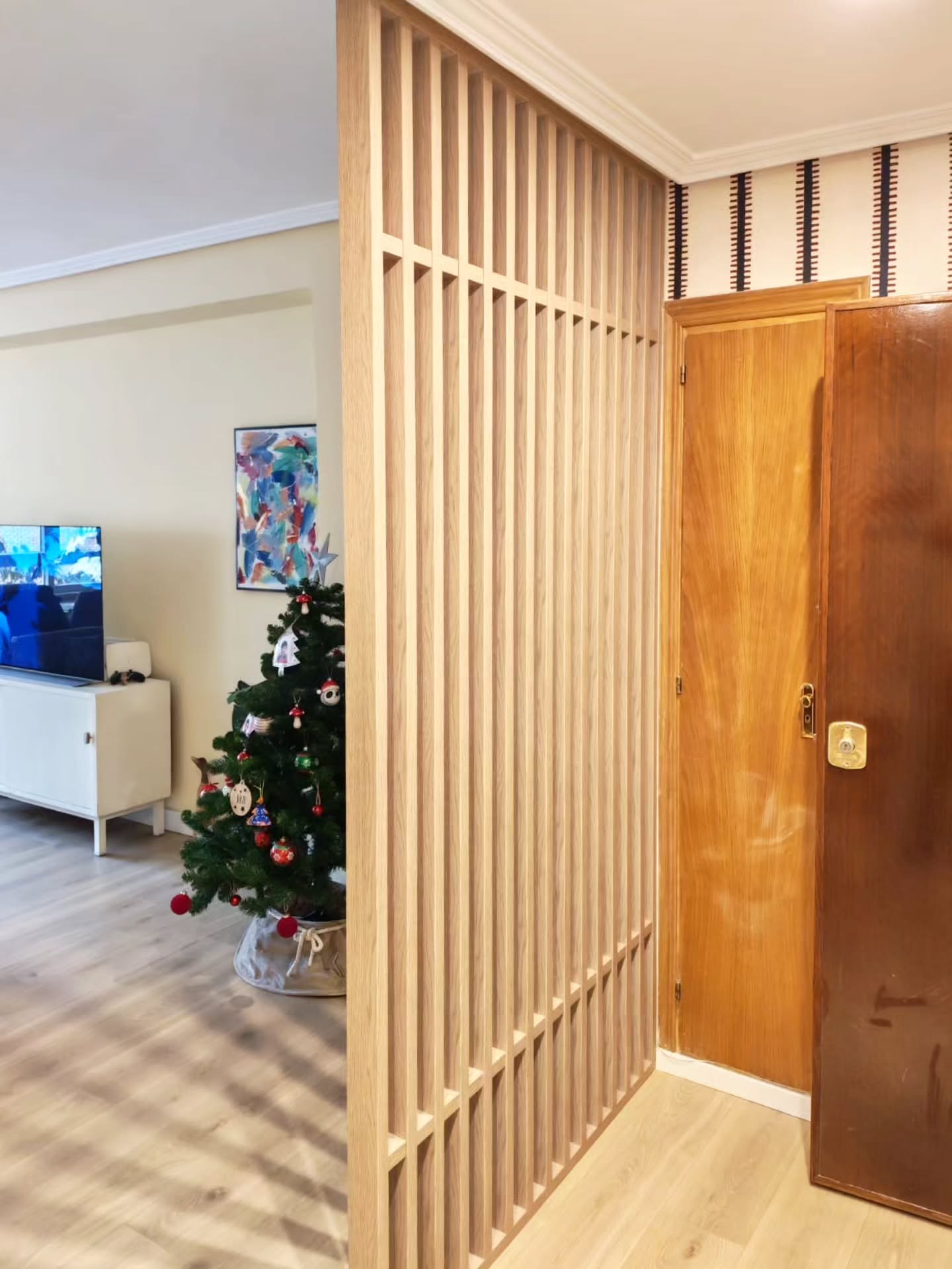 Separador de estancias a medida ✨
.
#homedecor #homestyling #carpinteriamadrid #carpinteriaamedida