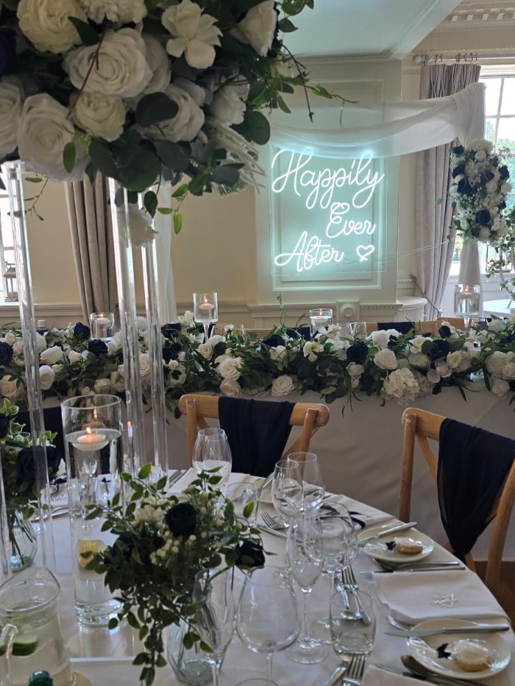 NAVY BLUE accents! 💙
#weddingday #weddings #bridetobe2026 #bridetobe2027