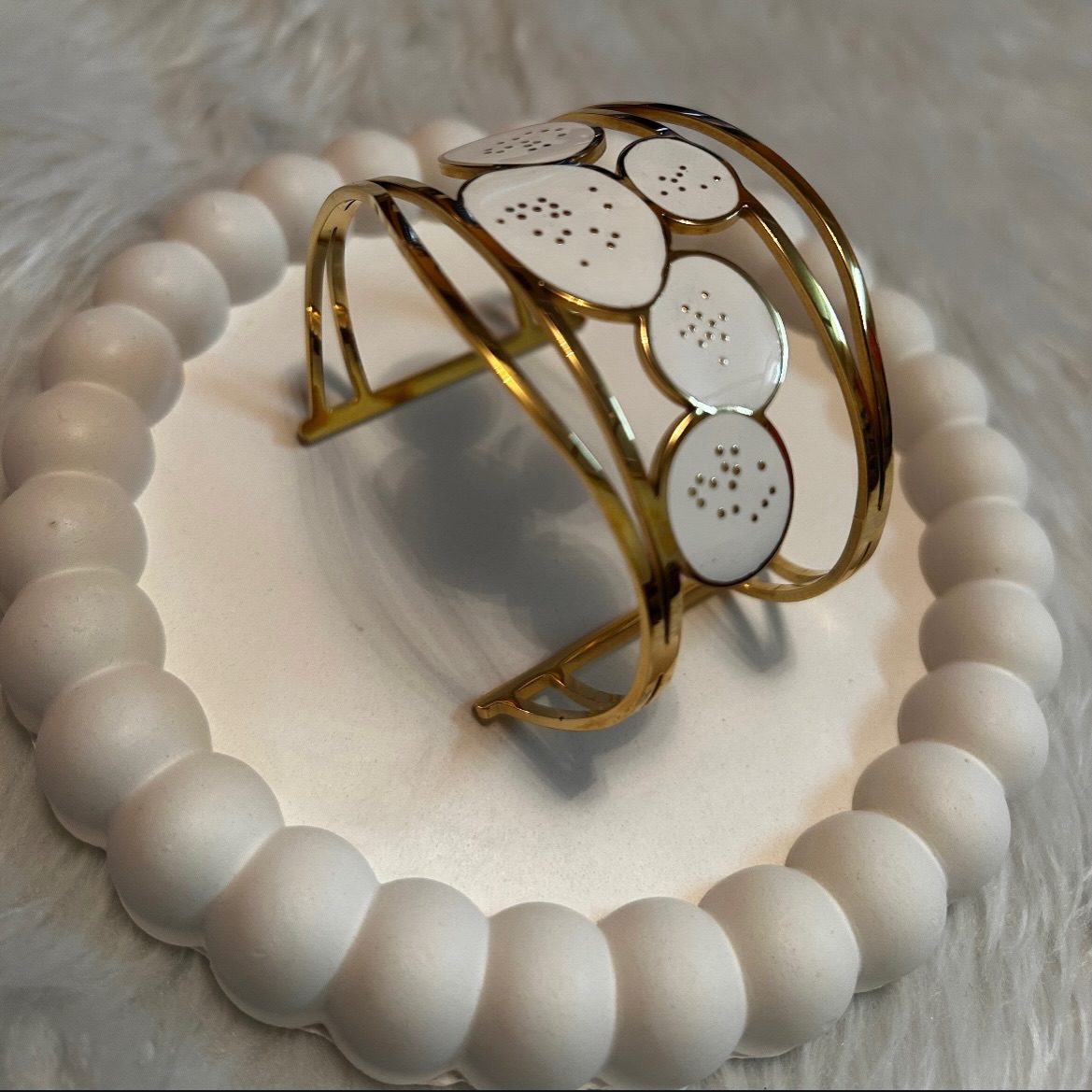 Anti-tarnish. Hypoallergenic โจ
.
Dowanload our app or DM to order.
.
..
.
.
.
.
.
#accessories #jewelry #jewellery #fashion #lifestyle
(add to cart energy | new obsession | anti-tarnish |choose yours | pick your vibe | boho vibes | festive edit | fusion fit | statement pieces | chunky | bold look | soft glam | elegant edit | premium touch | handcrafted feel |shine mode | detail oriented | curated for you)