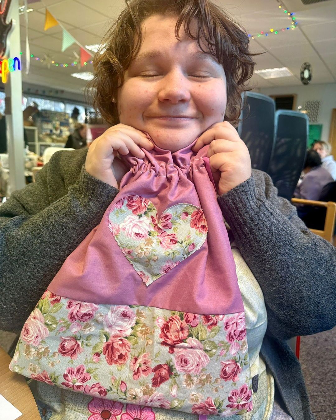 Getting crafty for Valentine’s 💝
This lovely drawstring bag was made with Lil as part of our seasonal projects.
We love using themed projects to keep things fresh, creative, and fun while building practical skills along the way 💪
#SocialEnterprise #Southampton #Hampshire #LearningDisabilities #LearningDisability #SouthamptonBusiness #Charity