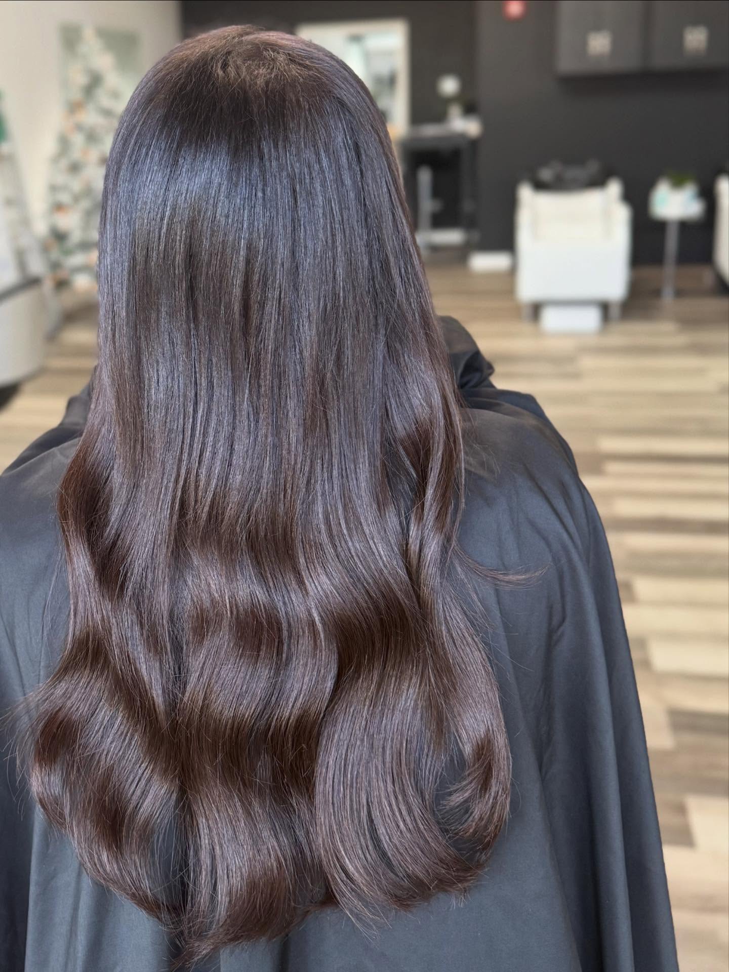 A transformation that was smooth as honey! 🍯 in less than two hours I was able to give her the hair she always wanted - and deserves to have.
Wondering what method of extensions is best for you? Let’s talk!
#hairtransformation #alopecia #marylandsalon