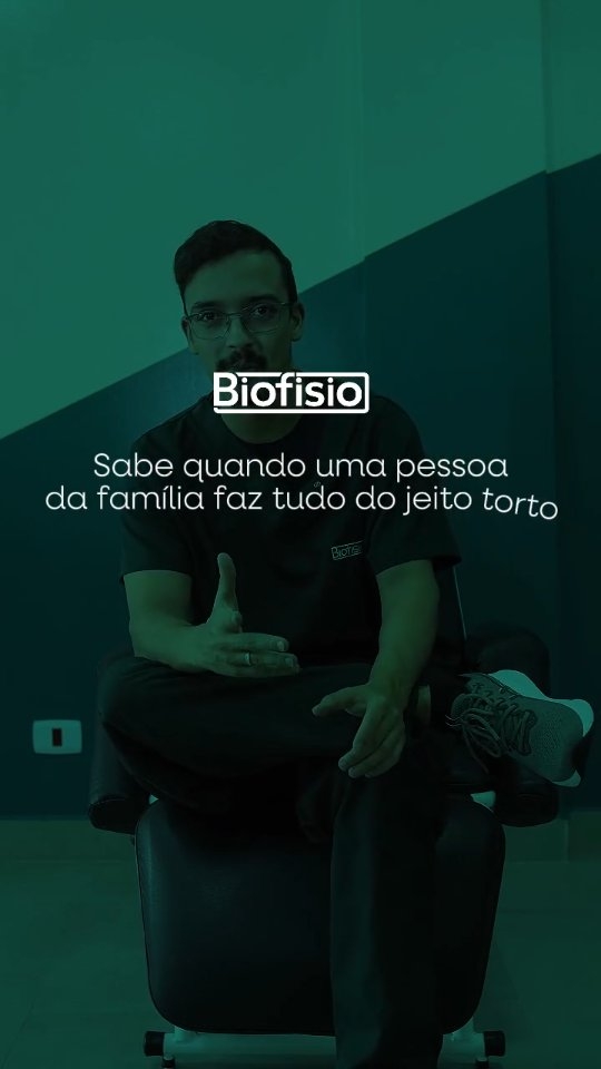 Você sente dor no joelho, na coluna ou no quadril... mas a origem do problema pode estar bem mais embaixo.
A "pisada torta" interfere na forma como o corpo se organiza ao caminhar, correr ou até ficar em pé. Com o tempo, esse desequilíbrio sobrecarrega articulações, músculos e a coluna, gerando dores que parecem não ter relação direta com os pés.
É por isso que a avaliação especializada é tão importante. Ela permite identificar a causa real da dor, entender como o corpo está compensando e definir o tratamento mais adequado para cada caso.
Agende sua avaliação na Biofisio e cuide do seu corpo de forma completa e consciente!
Avenida Esperança, 237
Centro - Guarulhos - SP
(11) 2468-1675
#biofisio #clinicaintegrada #fisioterapia #neurologia #ortopedia #terapia #mobilidade #pronada #supinada #pisadatorta