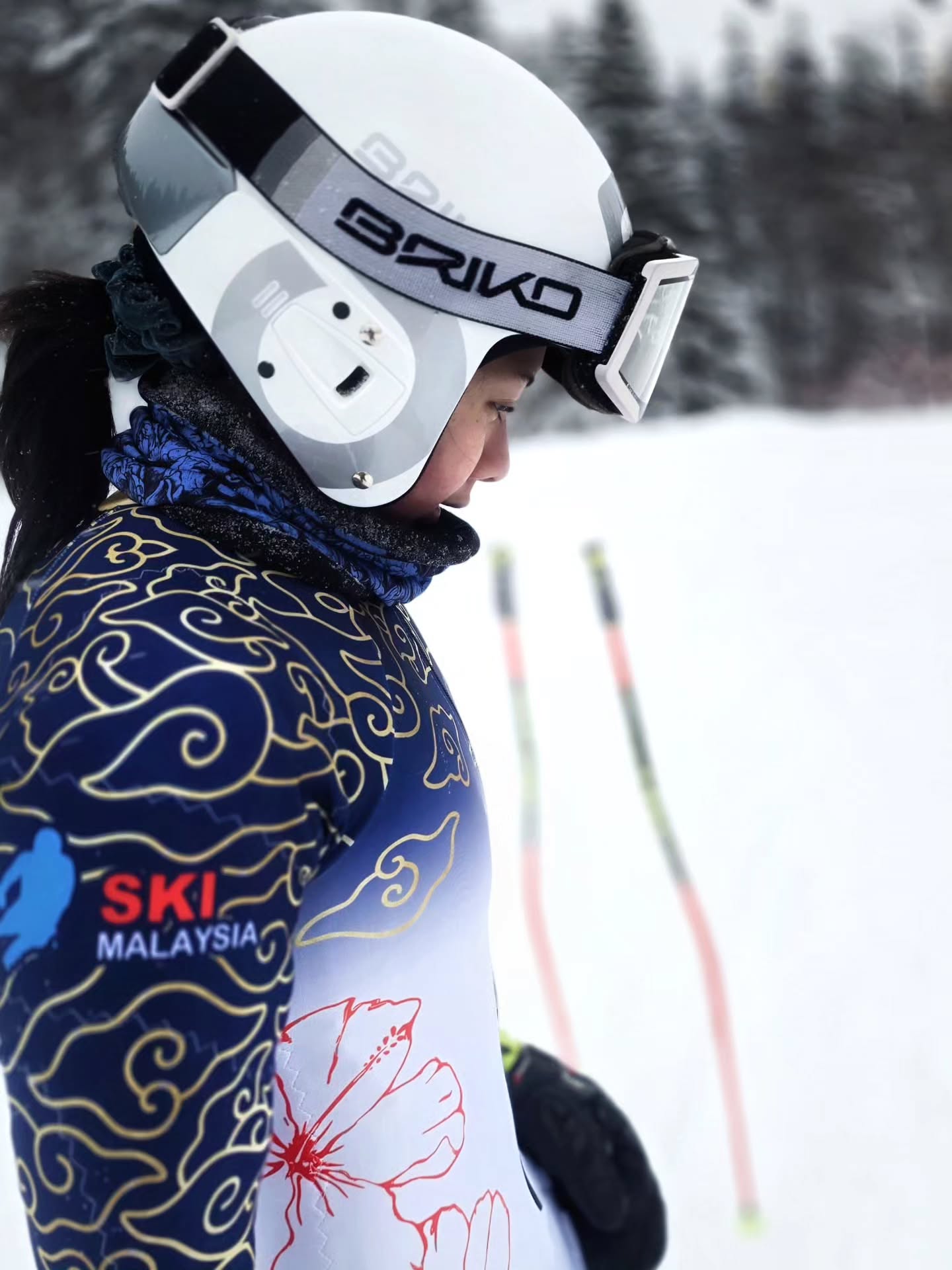 Malaysia's speedsuit 2026. Designed by Aruwin. Produced by @borahteamwear
π· ~ @alaertskai
#malaysianalpine #malaysiansnowsport #malaysianskier #skimalaysia