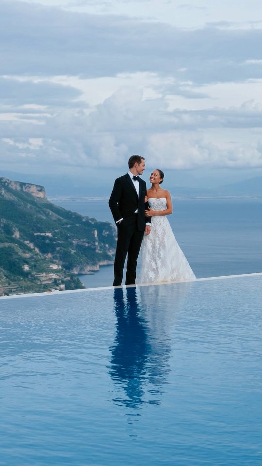 An intimate vision of modern elegance.
A destination wedding, styled and orchestrated to perfection at Belmond Hotel Caruso. Honored and glad to have filmed this unforgettable lovestory✨🤍
.
Wedding planner: @the_amalfi_experience
Video @gioderosavideographer
Photographer: @adovasio_photography_studio
Venue: @belmondhotelcaruso
Flowers @malafrontefiori
Beauty @alessandromancinostudios
Music @tastensax
See more works⬇️
https://www.gioderosavideographer.com/
.
.
#weddingfilm #wedding #weddingvideo #amalficoastwedding2025 #amalficoastwedding2025 #wedding2025 #weddingbride2026 #wedding2026 #weddingvideo2026