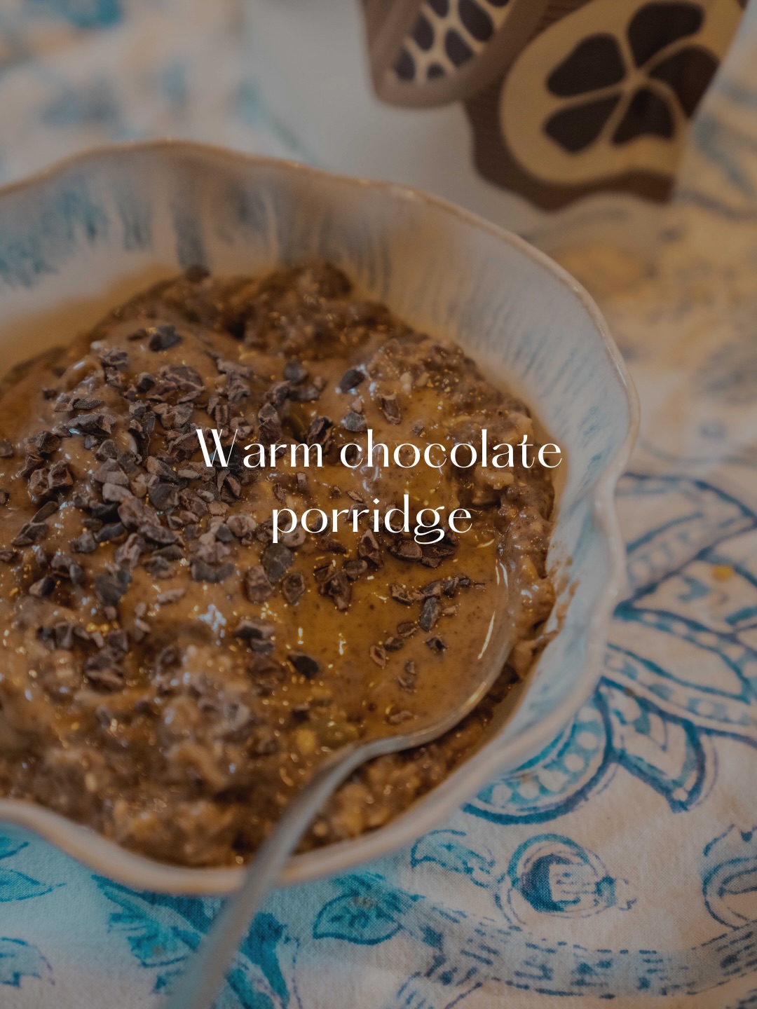 Who else loves a warm breakfast when the days are cold? 🤎
This chocolate porridge is one of my absolute favourites - grounding, comforting, and so easy to adapt for busy mornings. My gut definitely prefers warm, cooked foods in the winter too ✨
👉 Swipe for the recipe
And tell me… are you team overnight oats or warm porridge? 👇
#slowmornings
#winterwellness
#nourishingfood
#gutfriendly