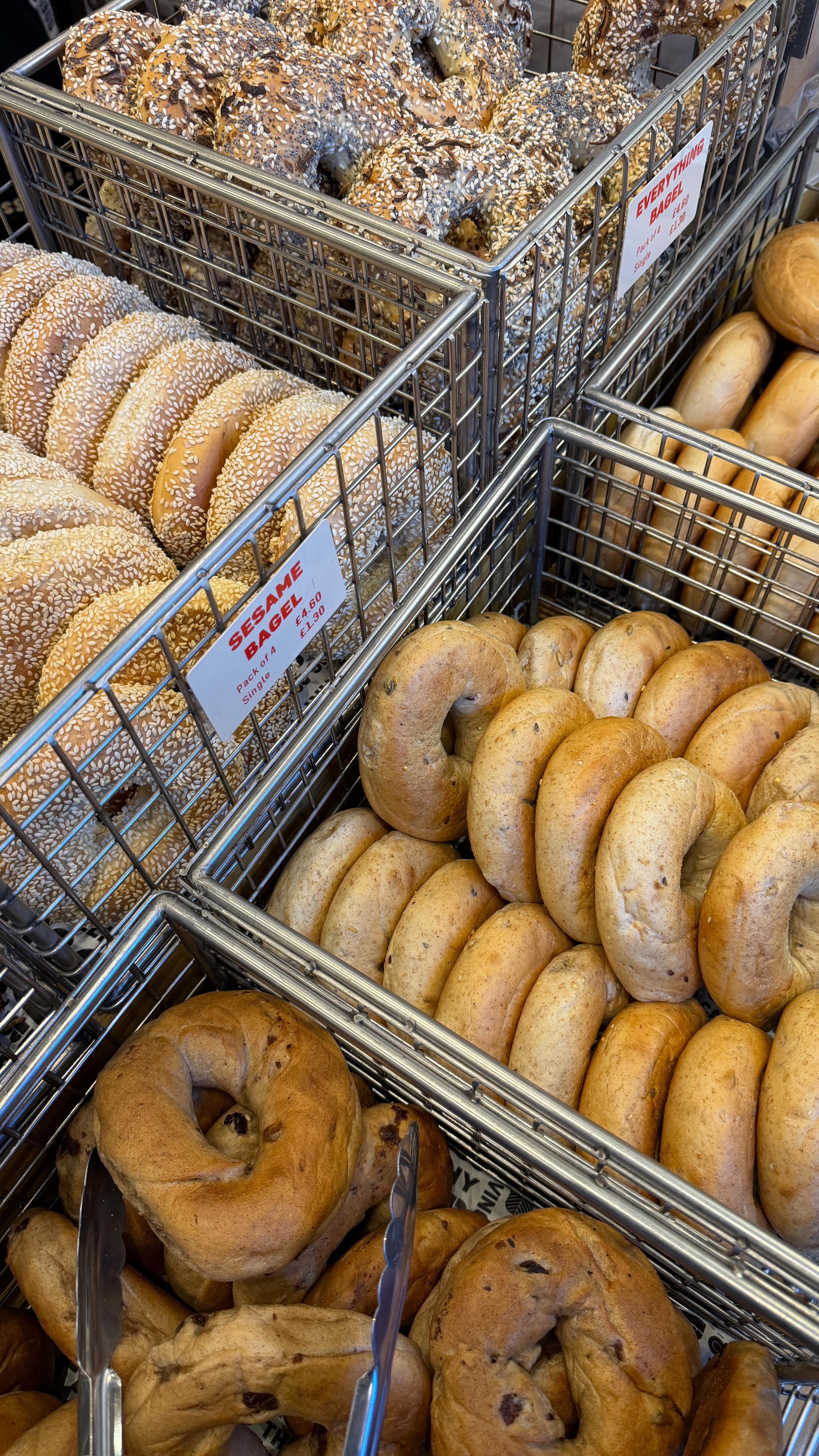 Hot tip 👀
Our bagels freeze perfectly and taste just as good at home. Stock up in store or order online via Deliveroo 🥯
#londonfood #foodspots #thingstodoinlondon #londonfoodguide #bagels