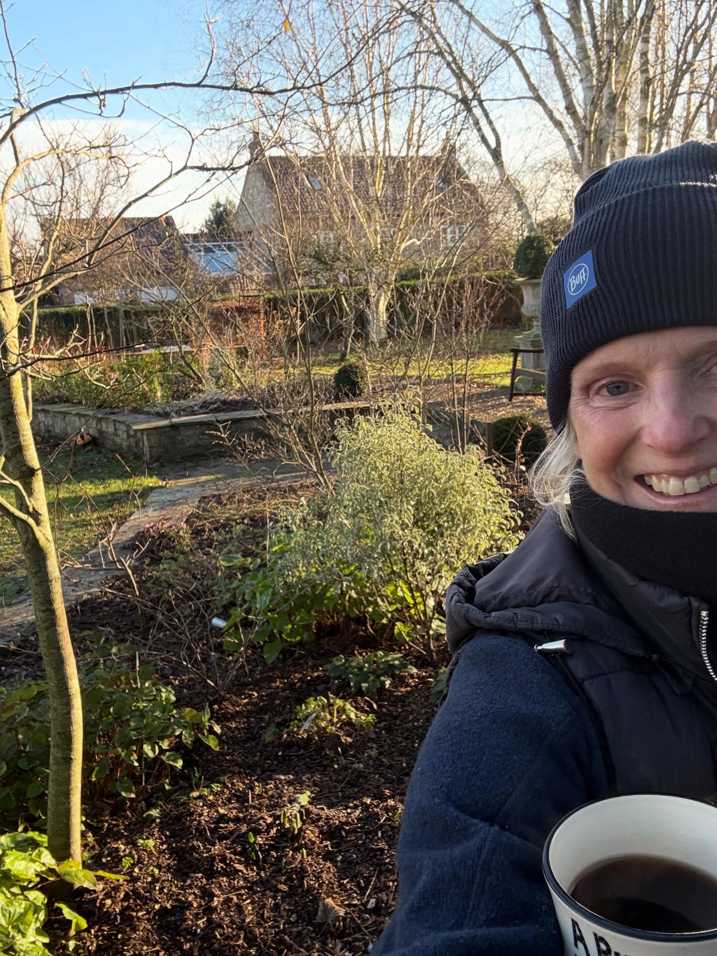 Beautiful crisp morning, ice glistening on the soil. Wrapped up warm in four layers of clothing, I can quietly cut back the hellebore leaves ready to enjoy their emerging flowers. Here’s to another gardening year! #gardenvisits #wintergardening