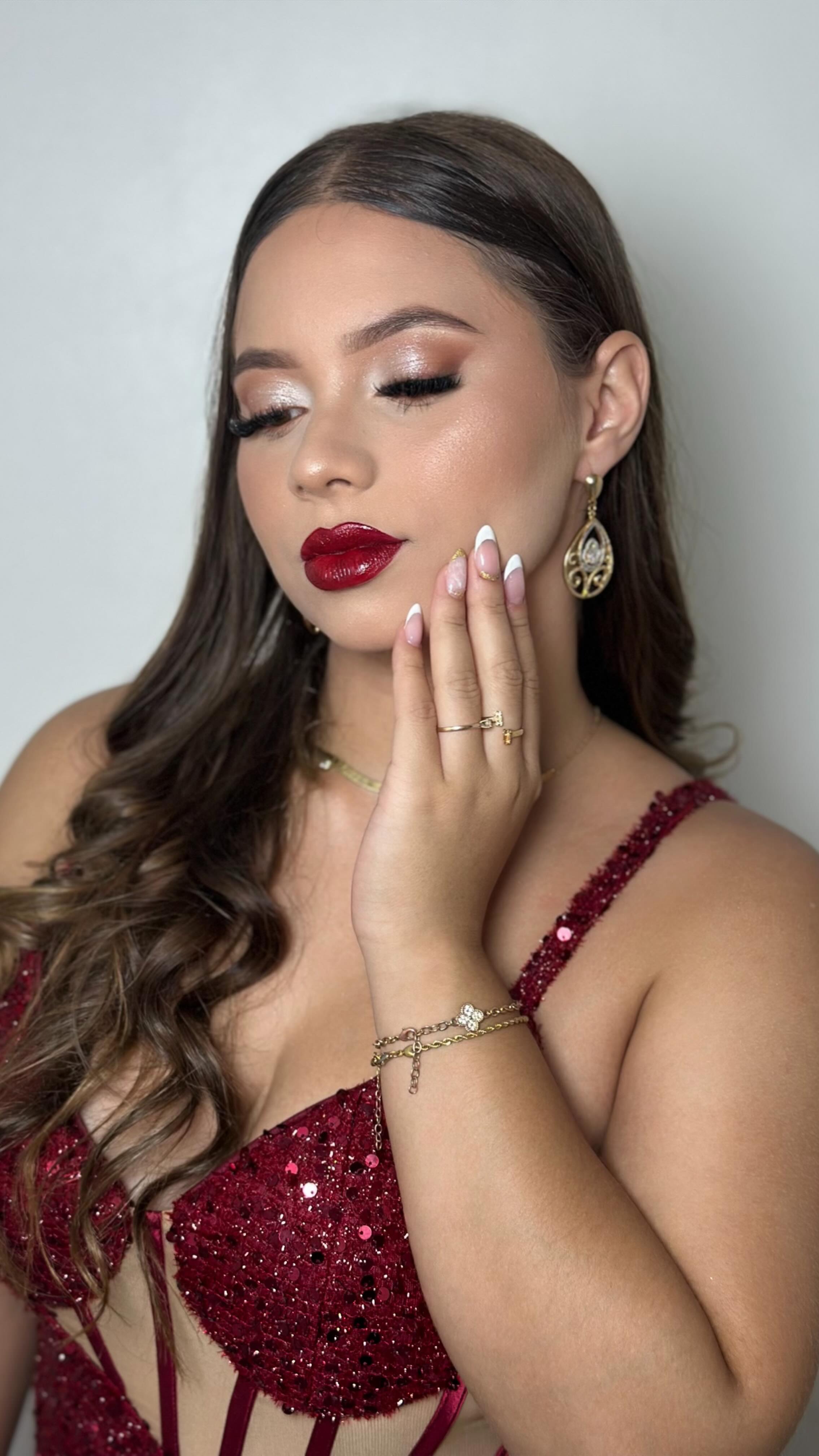 Lugar certo, Profissionais certas, Resultado que entrega.
No Wanderley Beauty Trends você encontra produção completa!💜😃
Aqui não é só cabelo e make.
É presença, confiança e beleza no mais alto padrão.
Agende e sinta a diferença. ✨
#gravatai #salao #make #explore #penteado