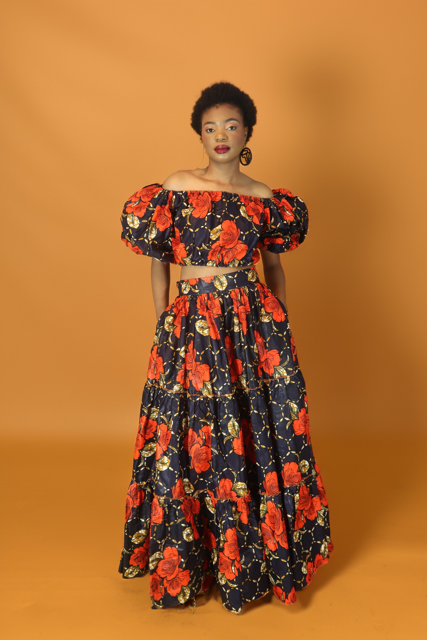 🌺 Ayana Two-Piece Set | Kis Simba 🌺Now on FOMA Collective
Celebrate culture. Celebrate style.
The Ayana two-piece set pairs an off-shoulder crop top with a flowing maxi skirt, crafted in striking African fabric adorned with bold orange flowers on a black base. Elegant, vibrant, and effortlessly chic, this set blends contemporary fashion with cultural flair — perfect for celebrations, special occasions, or making a statement wherever you go.
💎 Fabric & Material:
100% cotton African wax print with a firm texture that holds its shape beautifully.
🌍 About Kis Simba Collection | @kis_simbacollection
Rooted in Congolese heritage, Kis Simba celebrates, preserves, and shares culture through fashion. Each garment tells a story, blending authentic African fabrics and prints with modern design, creating timeless pieces that honour both tradition and contemporary style. Central to the brand’s inspiration is the head wrap, a symbol of pride, refinement, and cultural expression.
✨ FOMA Exclusive | Available only at FOMA Collective
🔗 Link in bio: @fomaustralia
#KisSimba #AyanaSet #AfricanFashion #AfricanWaxPrint #CulturalFashion #StatementStyle #FOMACollective #FOMAExclusive #CelebrateCulture #HeritageStyle #ModernTradition #FashionWithStory
@sxswsydney @dfat @gandhicreations @ausfashioncouncil @tafensw @powerhousemuseum @aussieexport