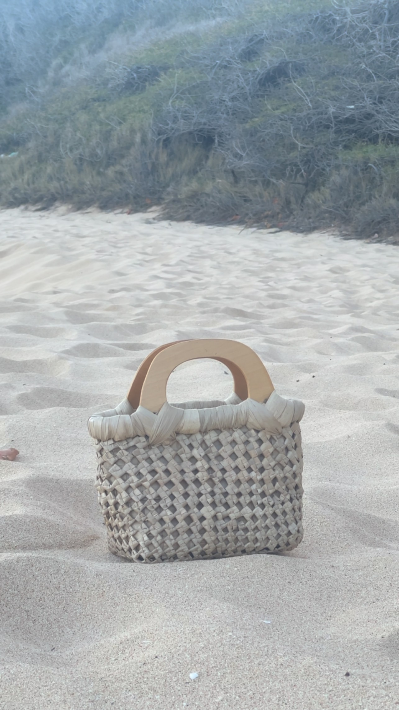 Timeless accessories representing the culture of the islands✨
🌴 #tahitianwoventhings 🧺 #raraawoven
✨ #wovenhats #wovenbags #tahitianwovenhats #tahitianwovenbags