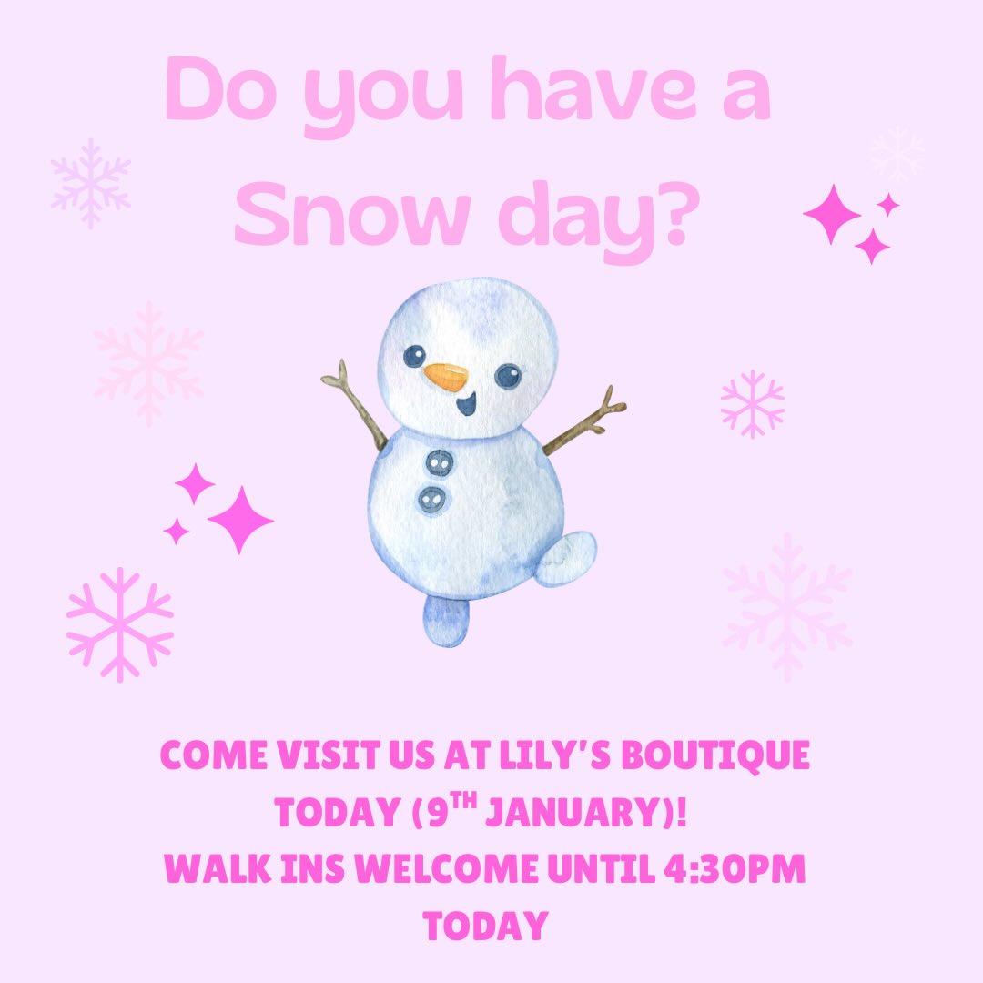 Do you have the day off school today?
Come visit us at Lily’s boutique! We are welcoming walk ins today until 4:30pm🤩✨
We couldn’t think of a better way to start your weekend🤭✨🌸💕