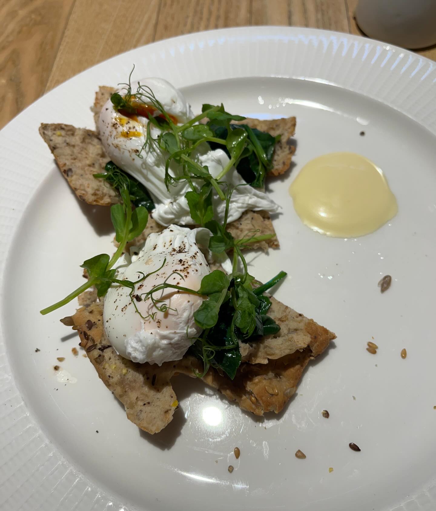 Tasty eggs and spinach @theroyalforesters with @karen_theathenanetwork and the lovely ladies at a January business strategy meeting with @louisepengilleybusinessmentor
#networking #ascot #nutritionist #running