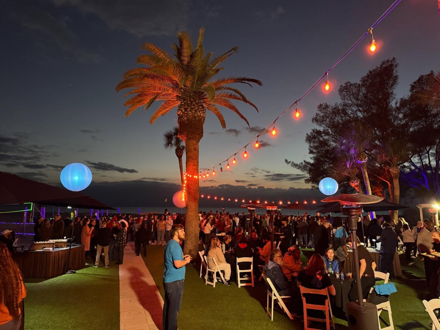 A great evening on the beach enhanced with our Sea Blue Airstars
.
.
.
.
#tylerlightdotcom #tylerlight #uplights #led #orlandoevent floridaevent colorful eventlighting orlandodmc corporateevent weddinguplights centralfloridaevent bestleduplighting chandelier wedding foodtruck stringlight marketlights halloweenlighting fairylighting weddingvenuemap