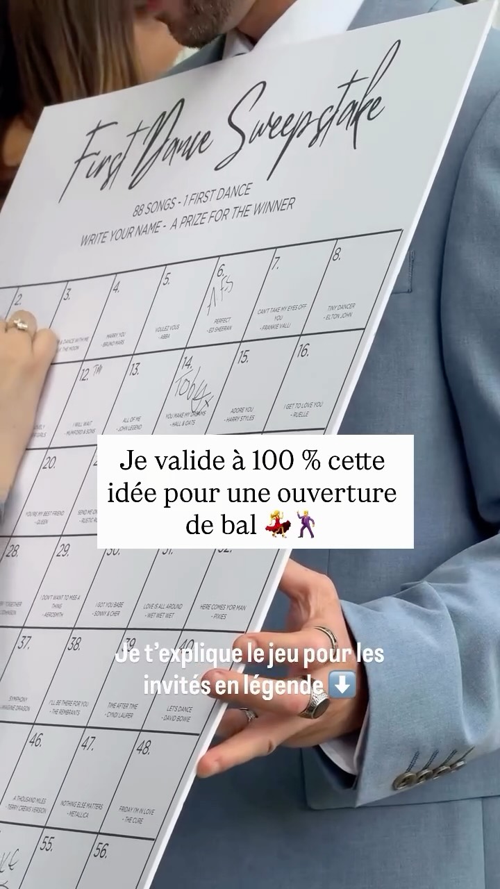 J’adore ce concept de First Dance Sweepstake, très populaire dans les mariages anglo-saxons 💜
🎶 Le principe est simple :
Les mariés choisissent environ 70 titres (selon le nombre d’invités).
Chaque invité mise 1 € et inscrit son nom à côté de la chanson qu’il pense être celle de l’ouverture de bal.
🙌 La ou les personnes qui trouvent LA bonne musique remportent la cagnotte (le nombre d’invités × 1 €).
OÙ placer le panneau du challenge ?
- À l’entrée de la salle, ou à côté du livre d’or audio, photobooth, urne pour un maximum de moments partage 💞
- Vos témoins deviennent les maîtres du jeu en veillant à ce que tous les invités participent 🫰🏻
✨ C’est une super idée pour :
– un jeu avec tes invités
– créer de l’attente autour de la danse
– garder une touche de surprise
Et bonne nouvelle :
👉 ce jeu fonctionne très bien si vos invités savent que vous ferez une ouverture de bal (sans forcément connaître la musique).
Une autre façon d’en faire une surprise pour un maximum d’émotions quand la musique & votre danse commencent 😉
Avant même de danser, vous créez déjà un moment fort ✨
🫰🏻🫰🏻🫰🏻 Tague les futur·e·s marié·e·s à qui ça plairait 💍
#ouverturedebal #ideemariage #invités #mariage #herault
