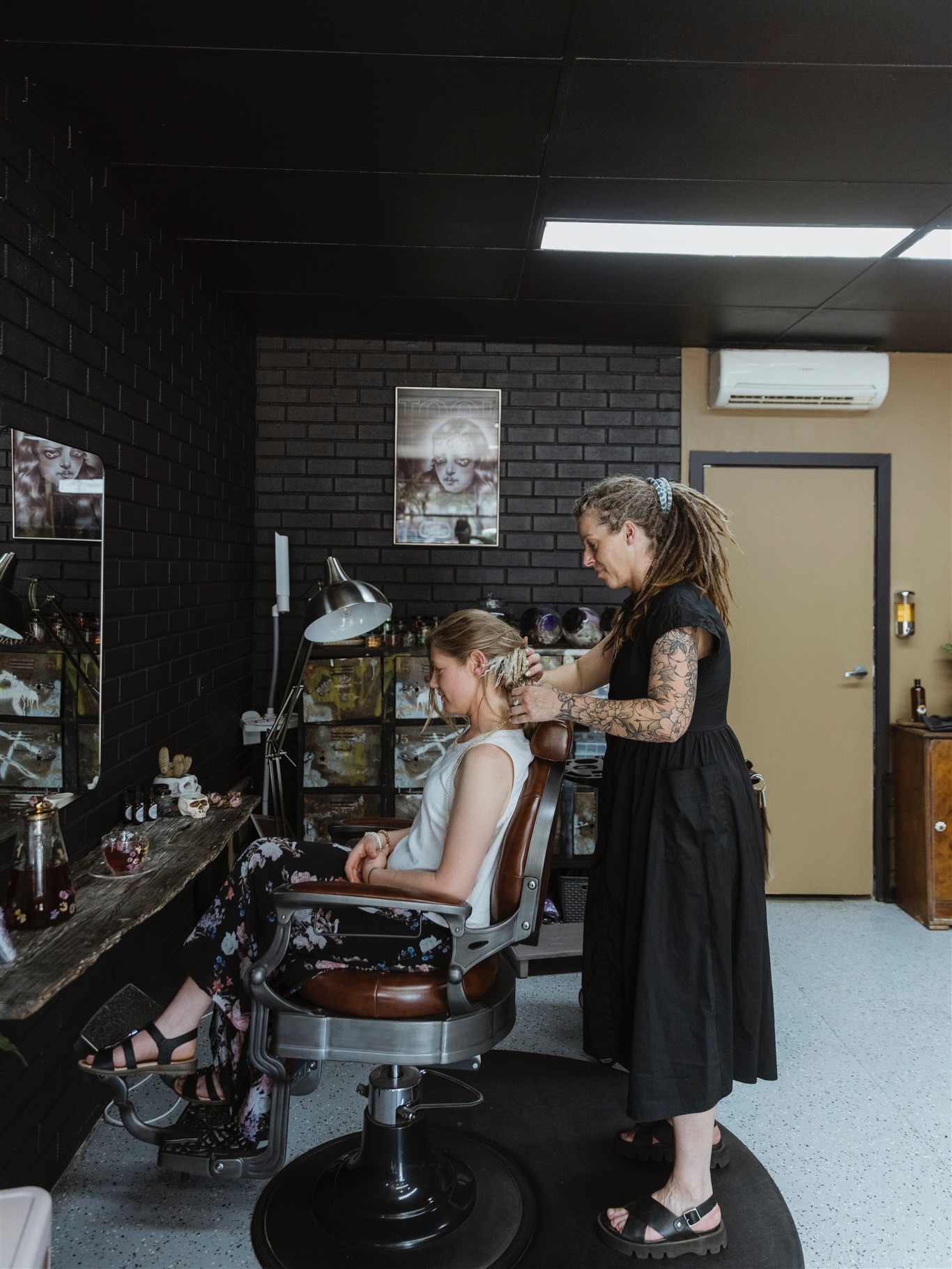 Last month I spent the day with Kim from @thatdreadedcraft , creating imagery for her new website and honestly, it was such a vibe.
We started in her Mooroopna salon, capturing her in her element, then headed out bush with her pride and joy (her car) to bring a bit more of her personality into the shoot.
Kim specialises in dreadlocks, extensions and festival hair, but her creativity doesn’t stop there. She also hand makes pieces for her shop, which just blows me away. So much talent in one human.
I genuinely love commercial shoots like this. Telling the story behind a business, supporting locals and helping them show up confidently online is one of my favourite parts of what I do.
Go check her out and give her some love 🤍