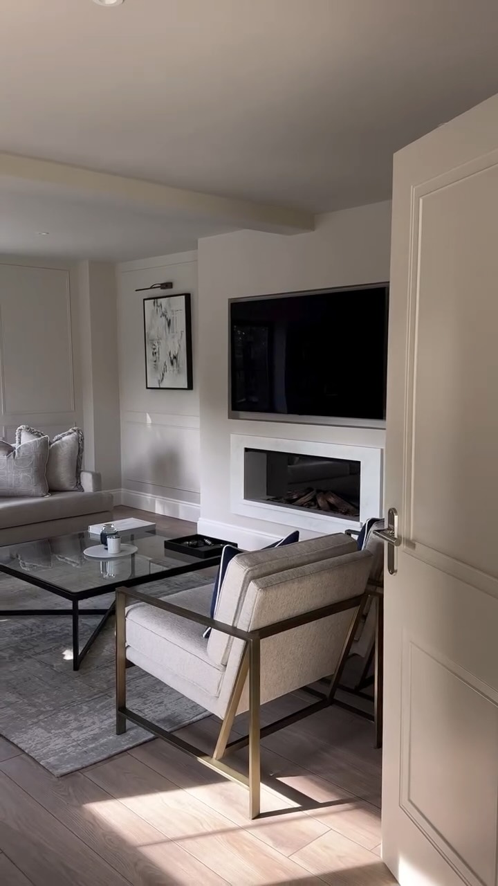 Winch House is a refined example of Weber Creative Living.
This project showcases our bespoke carpentry and joinery expertise, carefully designed to maximise every space, from the kitchen and lounge through to the bedrooms and everything in between.
Explore Winch House in full over on our website portfolio.
#WeberCreativeInteriors #BespokeCarpentry #CraftedLiving