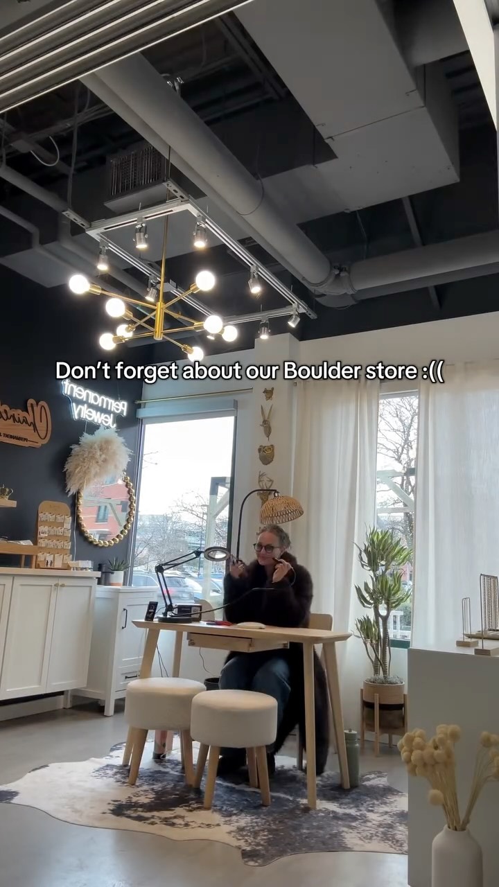 Boulder availability is on our website!! Come check us out if you haven’t already we would LOVE LOVE LOVE to see you there !! #permanentjewelry #bouldercolorado #gold #silver