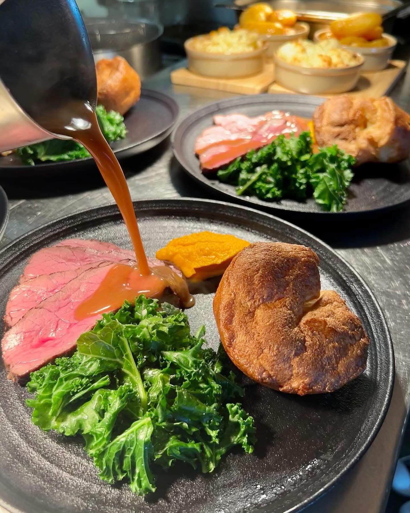 Where did the sun go!?
The weather might be particularly miserable today, but it’s all warm and cosy here!
The fires are lit, the yorkshire puddings are in the oven and we are ready to brighten your day!
Food service is 12pm - 7pm, including our delicious beef, chicken and nut roast dinner 😋
You can book online, or give us a call on 01257 480344.
See you soon!