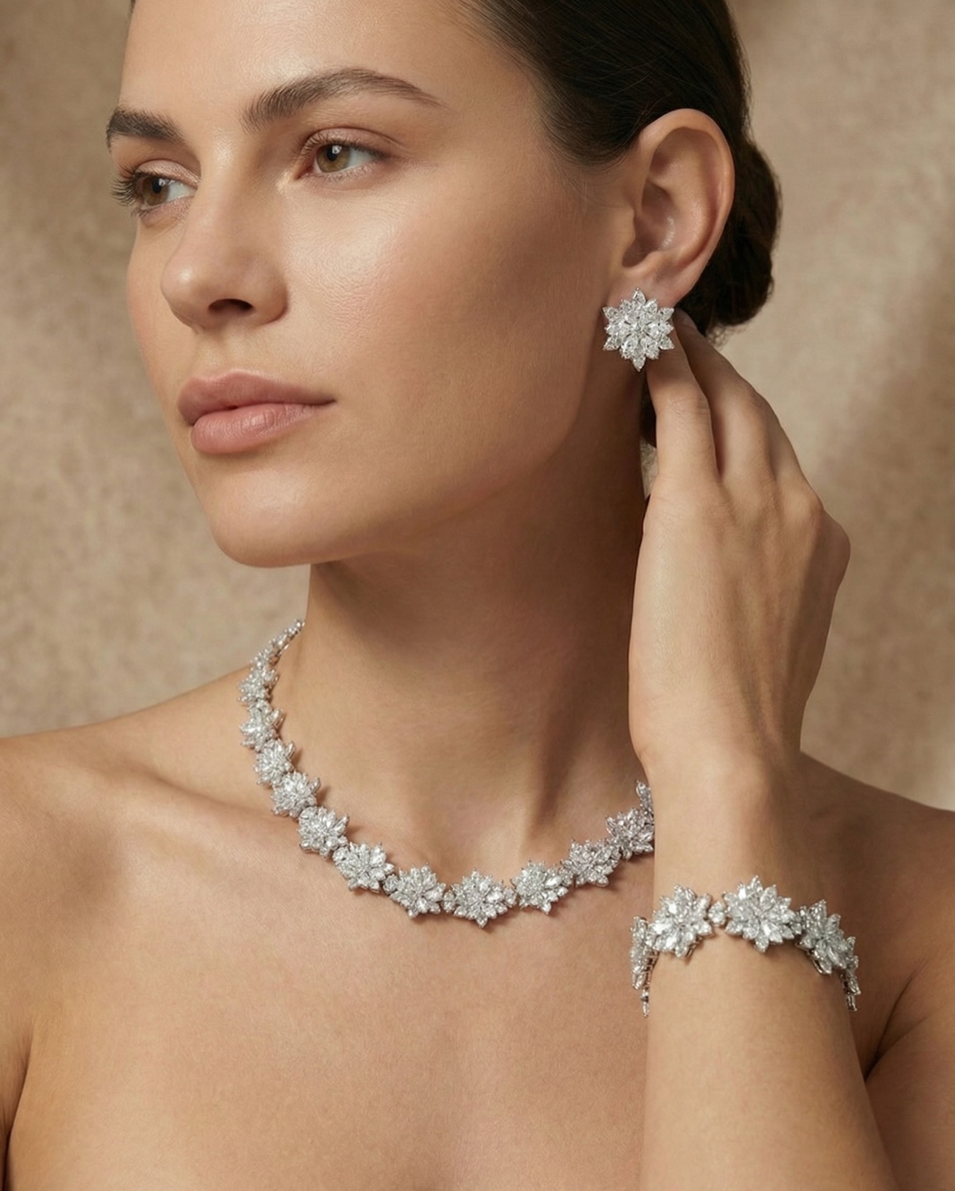 Beyond the season. Beyond the trend. A 175-carat statement of permanence. This is what legacy looks like when it is forged in marquise diamonds. For those who collect moments, not just things.
#DilaExclusive #HighJewelry #MarquiseDiamonds #JewelryMasterpiece