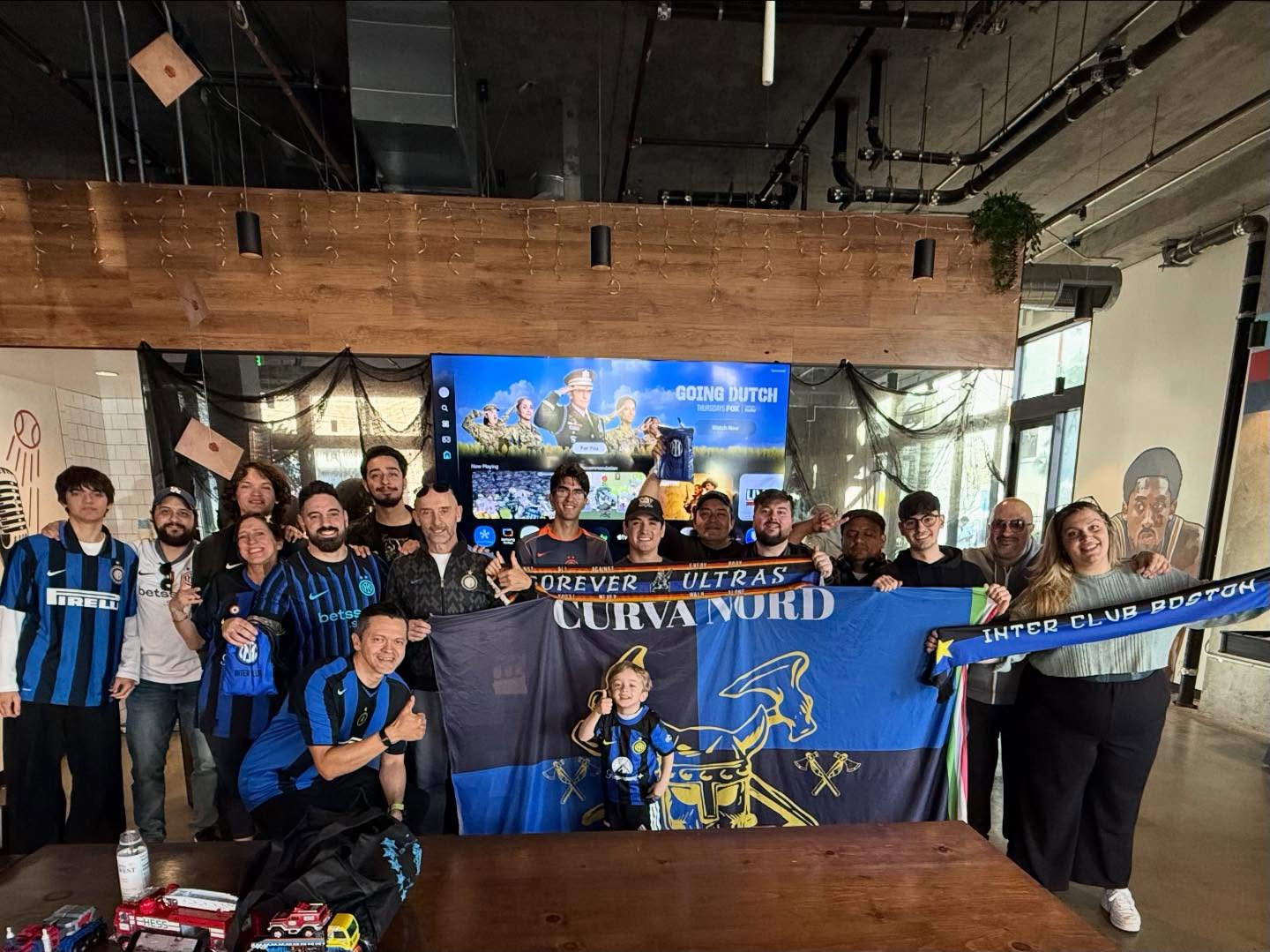 Si va avanti sempre!
Un saluto ai fratelli dell’ @interclubboston
FORZA INTER ⚫️🔵
#interclublosangeles #inter #fcinter #intermilan #fcinternazionalemilano