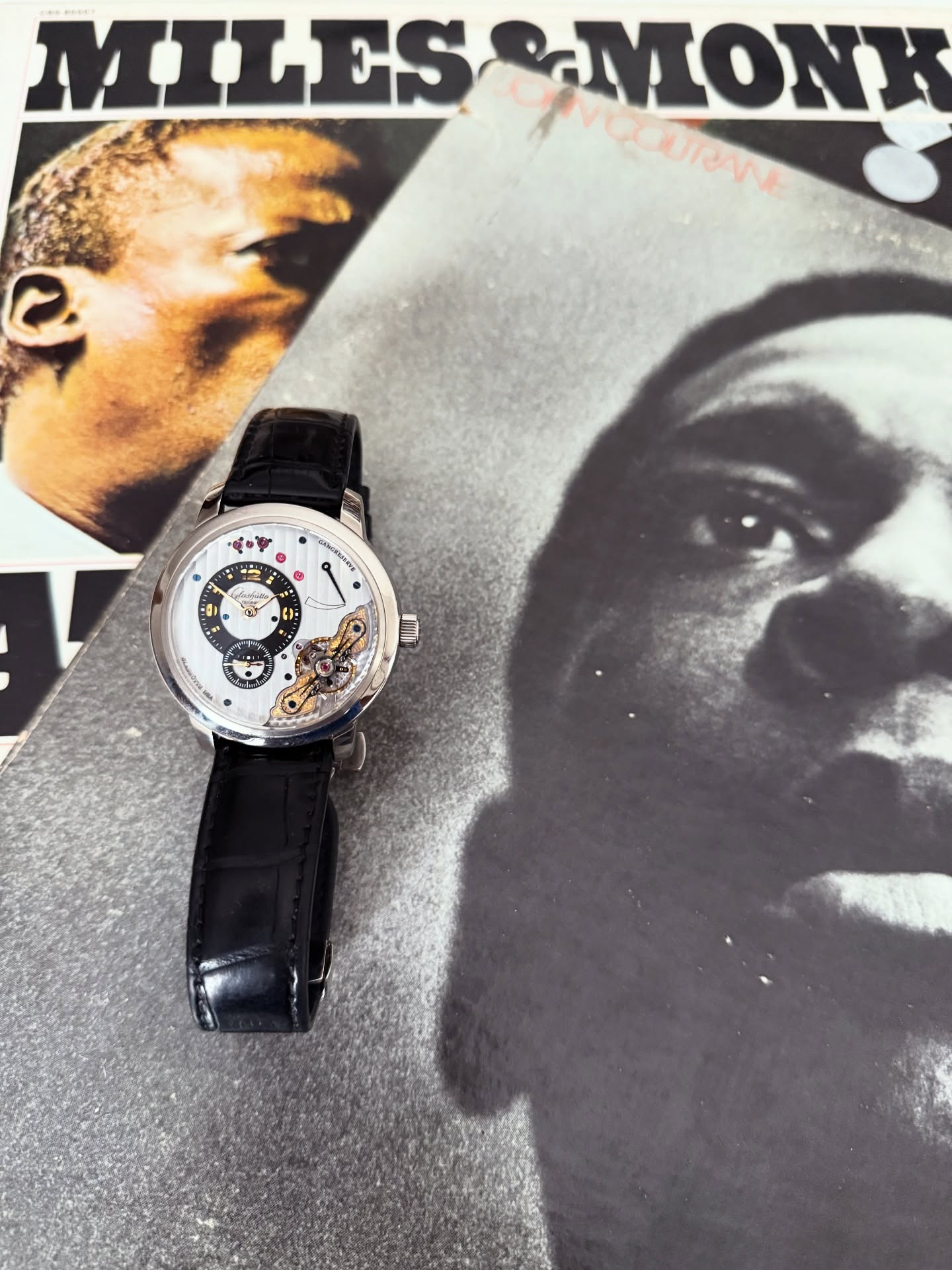 “Time, improvising.”
Watch: Glashütte Original Panolnverse XL 66-01-
04-74-05
#PanoInverse
#PanoInverseXL
#GlashutteOriginal #TimeSublime
#GermanHorology