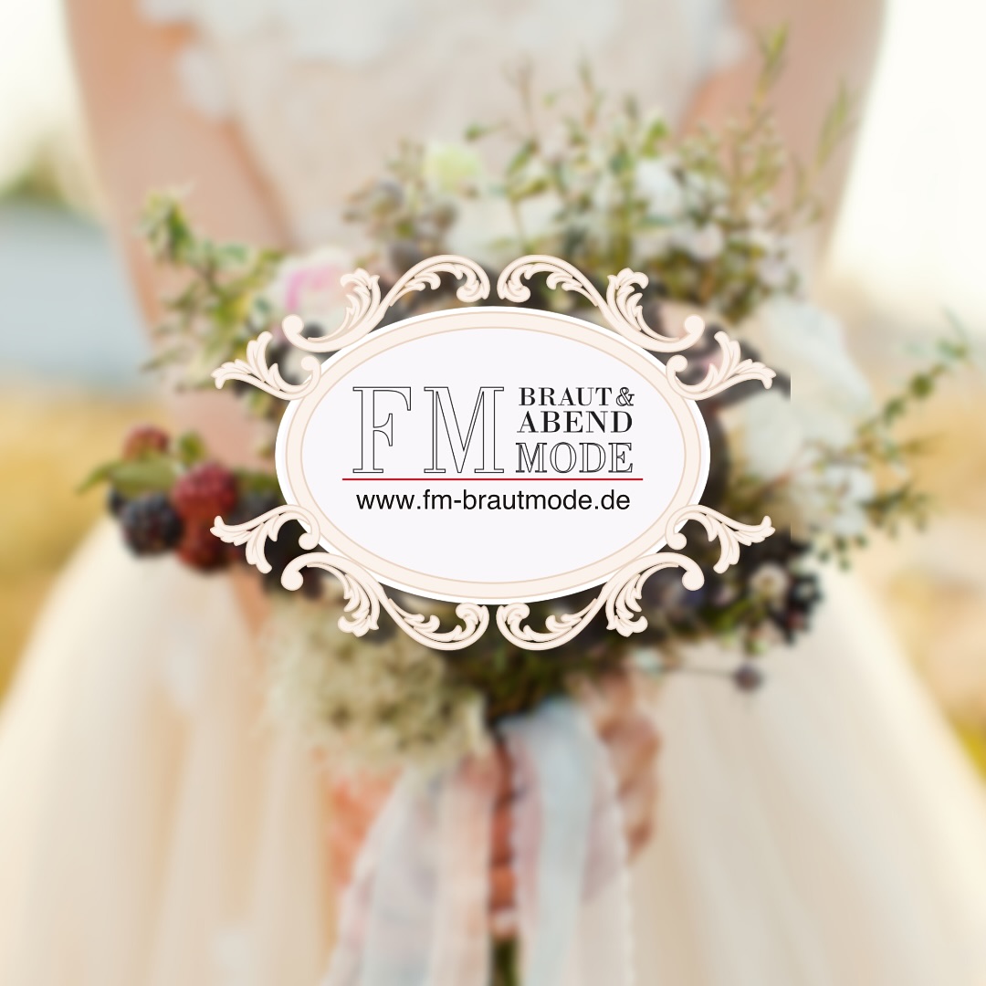 ✨ Dein besonderer Tag verdient ein besonderes Kleid. ✨
Ob Brautkleid 💍 oder elegante Abendmode – bei FM-Braut Mode in Sandkrug treffen Stil, Qualität und persönliche Beratung auf echtes Gespür für individuelle Wünsche. 👗
Keine Mode von der Stange, sondern Kleider, die berühren und in Erinnerung bleiben.
📍 Braut- und Abendmode für die Region Oldenburg, Bremen und Umgebung.
👉 Entdecke die Welt von FM Braut- und Abendmode:
🌐 https://www.fm-brautmode.de
Kennst du jemanden, der gerade auf der Suche nach dem perfekten Kleid ist? 💍✨ Markiere sie gern
#hattenhat #FMBrautMode #brautmode #abendmode #jaichwill #heirateninderregion #regionalstark #gemeinsamsichtbar
HATTENhat. @fm_brautmode
www.hattenhat.de