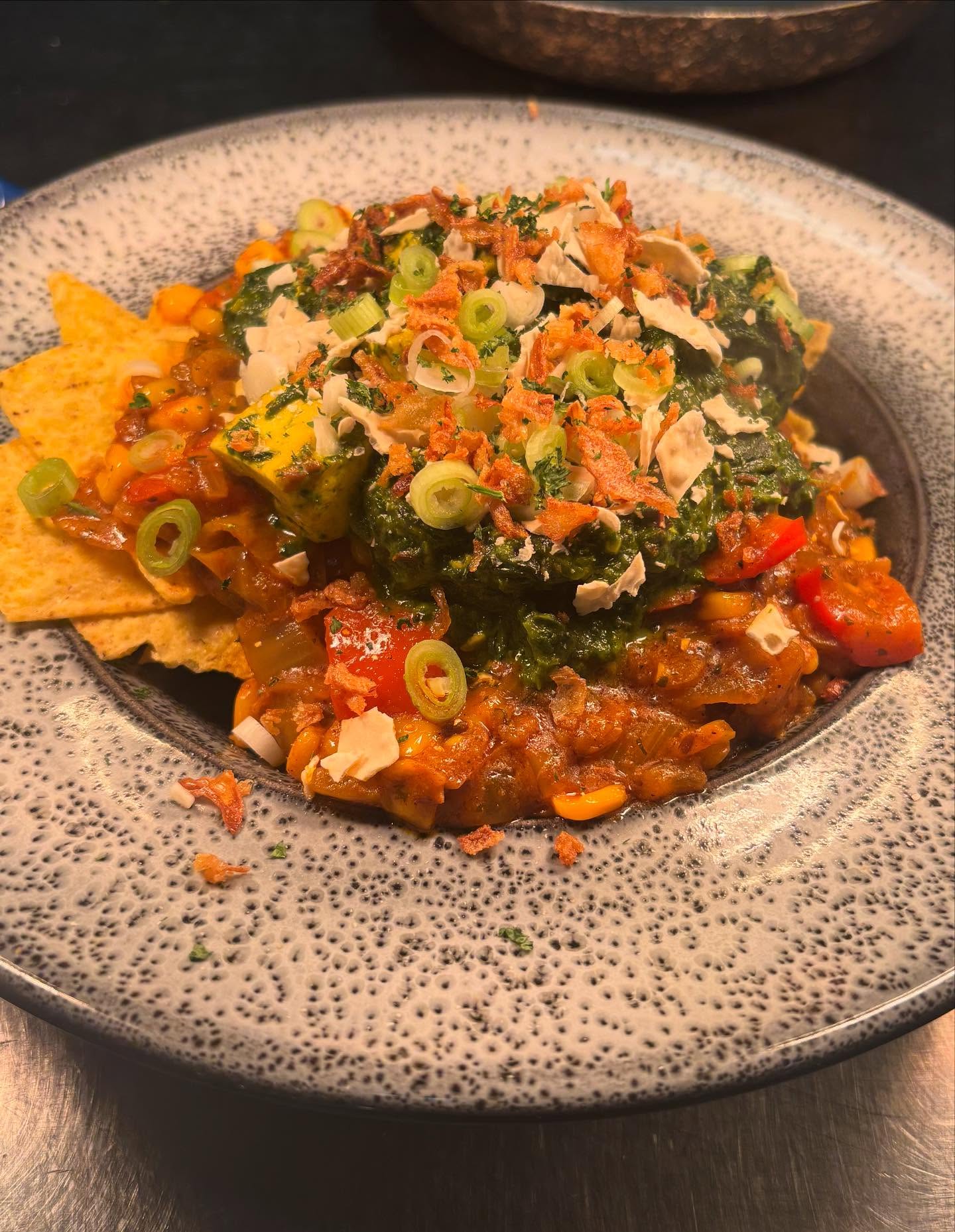 Starter Main Starter Main ✨
Got some great pics of our specials last night during a busy service! The Indian nachos, sea bass, Canarian potatoes and surf & turf 🤩