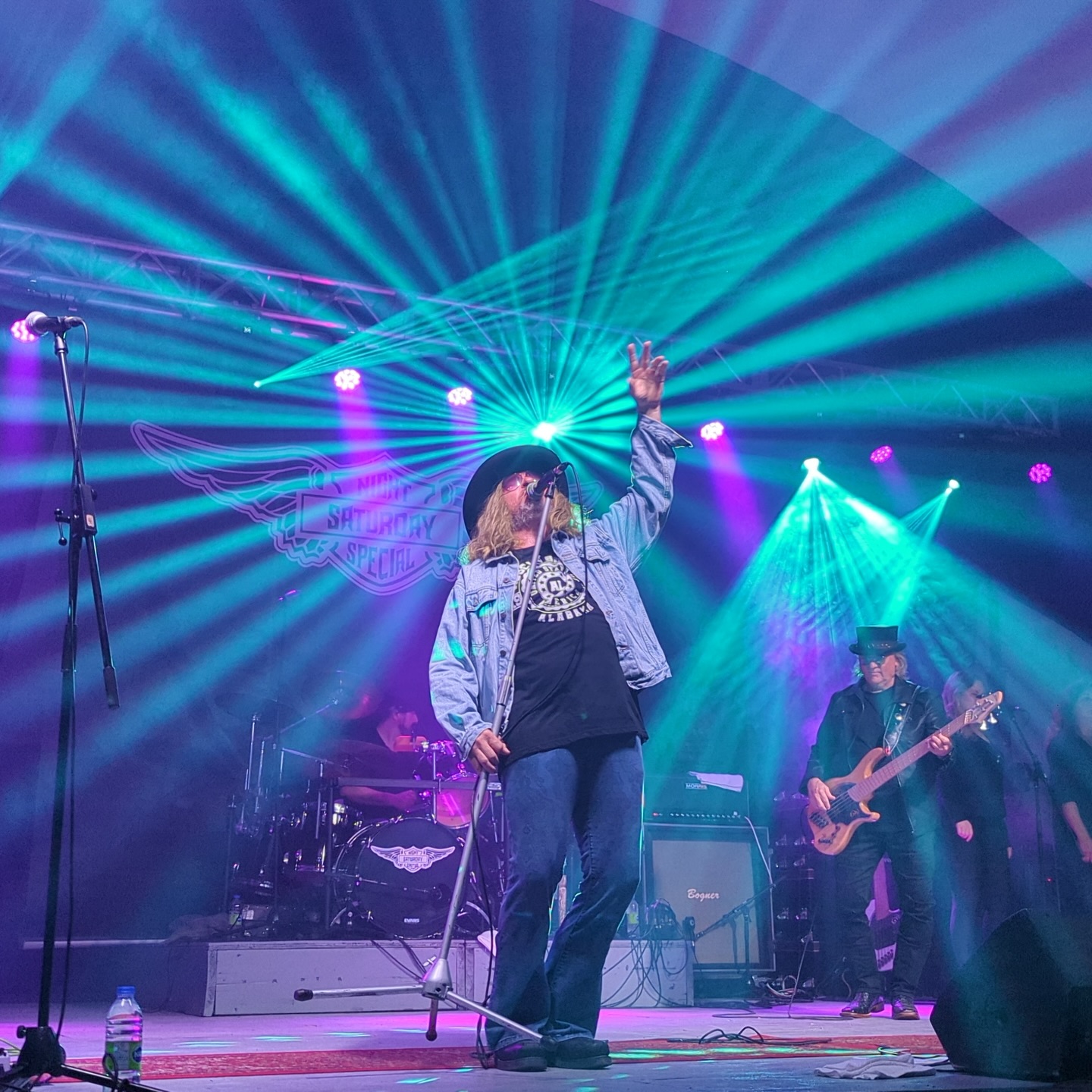 Celebrate with Pynx Productions! 🎉
For over 35 years, Pynx Productions has been a trusted name in creating memorable events in Norfolk County and surrounding areas! From school dances to community fundraisers, they specialize in creating magical moments tailored just for you.
Whether you catch them at the Norfolk Rodeo or other local celebrations, or if you’re looking to plan your own unique event—weddings, concerts, outdoor movie nights—Pynx can help turn your vision into reality!
Reach out to Pynx Productions to make your next gathering unforgettable! 🎶
#PynxProductions #NorfolkCounty #ShopLocal