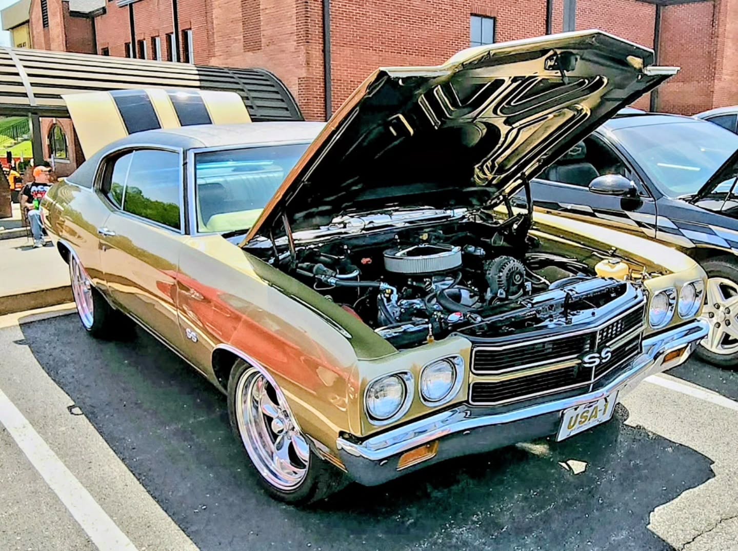 Park it, pop the hood, let the Chevelle do the talking. #Chevelle #ChevelleSS #AmericanMuscle #ClassicCar #Cartucky