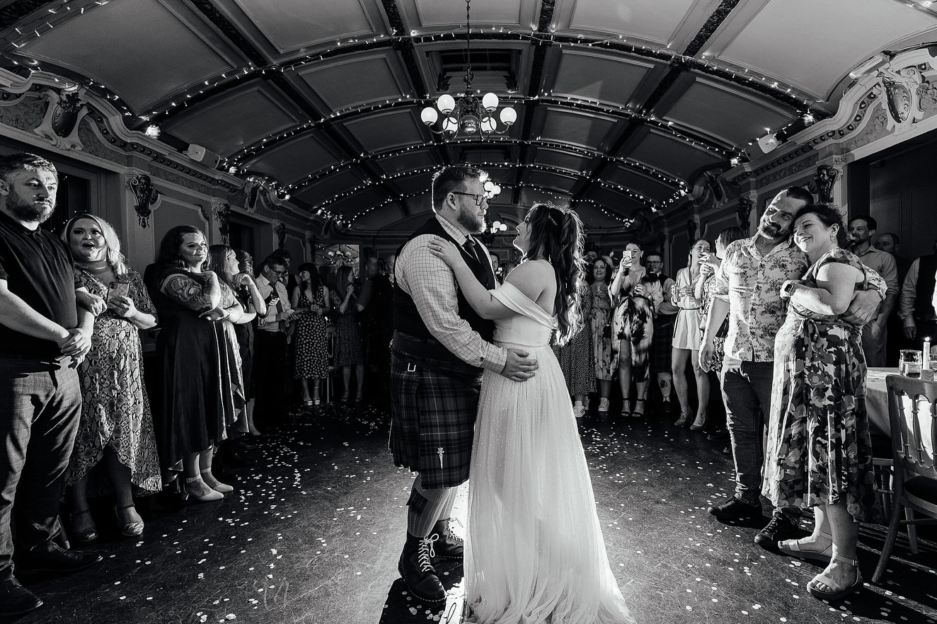 Imogen and Paul had their wedding reception at @sloansglasgow , a legendary pub in Glasgow and has been a popular spot for Glasgow revellers since 1797!
It was a right good old knees up. Topped off by Paul getting his motorbike up two flights of stairs to create a mega cool ‘motorbike photobooth’. These two! Love em! @joystoryphoto