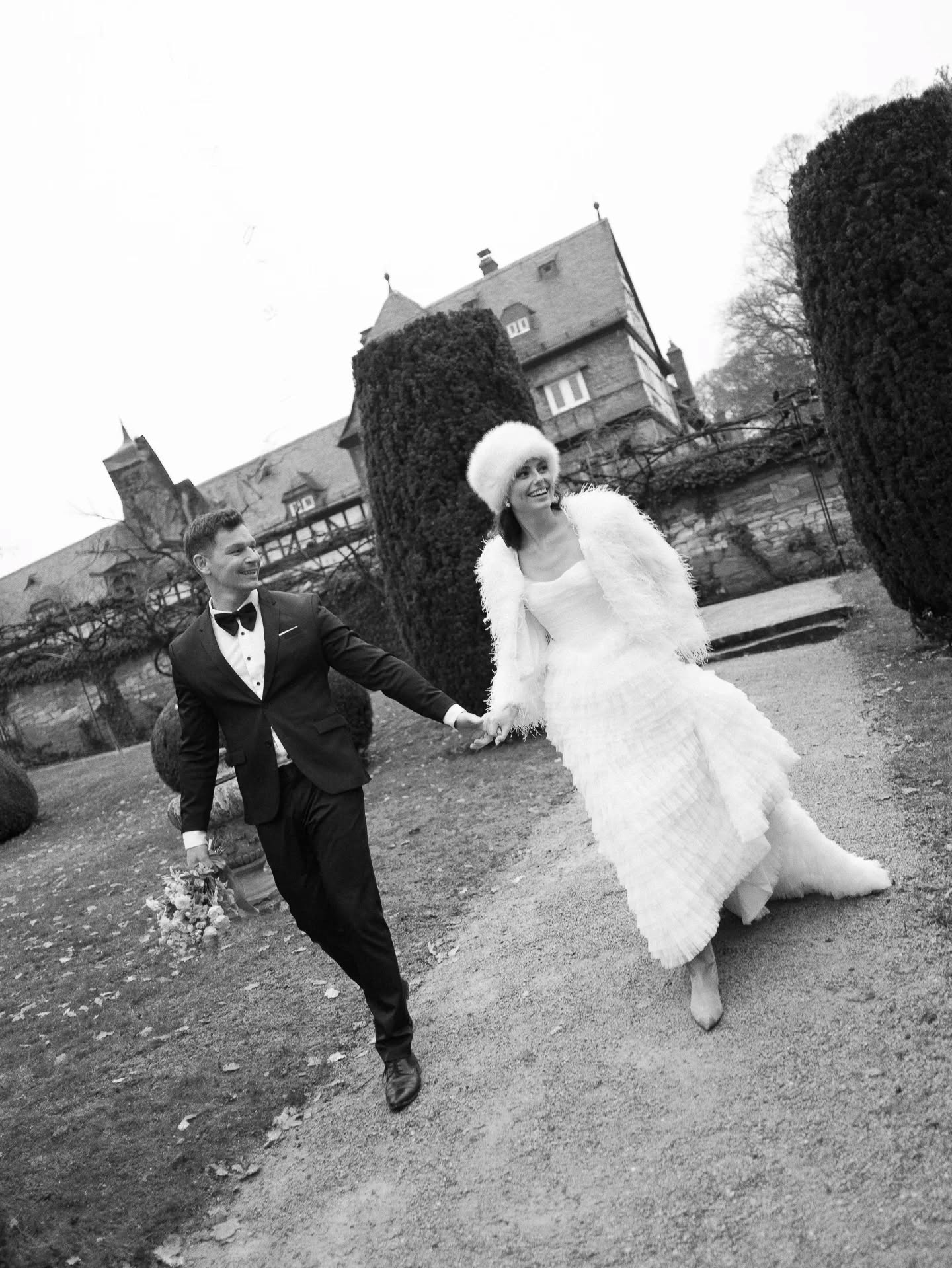 True elegance lies in the moments that are carefully planned by me yet feel effortlessly natural for you- the laughter in between, the way hands find each other, and a love that feels timeless and pure. ✨️
Luxury, to me, is feeling unhurried, being fully present while every detail is thoughtfully held. I create weddings guided by intention, where elegance unfolds naturally, emotions are given space, and love leads the way- quietly, beautifully, and intentionally.
.......
Eleganz zeigt sich in Momenten, die von mir sorgfältig geplant sind, sich für euch aber vollkommen mühelos anfühlen- jedes Lachen, jede Berührung und eine Liebe die zeitlos und echt ist. ✨️
Für mich bedeutet Luxus, den Tag ohne Hektik zu erleben, jeden Augenblick bewusst zu spüren und die kleinen Details liebevoll zu gestalten. Ich begleite Hochzeiten, bei denen Eleganz natürlich entsteht, Emotionen Raum haben und die Liebe stets im Mittelpunkt steht – wunderschönen, unvergesslich und mit Bedacht.
#weddingplanner #luxuryweddingplanners
#weddingplannerbodensee #destinationweddingplanner
Workshop Host: @nadiajungacademy
Wedding Planning & Design: @nadiajungweddings
Table Setting Design: @laceriseweddings
Venue: @schlosshotel_kronberg
Photographer: @vividsymphony
Backstage Photographer: @kajade_photography
Videographer: @jacquelinealicegoutier
Florist: @fioriturafloral
Decoration: @drumherum.eventgestaltung @weds4u
Cake: @sweet.swety
Stationery: @marrymepapeterie
Hair & Make-up: @isabellakirchner_makeupartist
Wedding Dresses: @mybridalboutique
Menswear: @bespoketailoring2017
Bridal Shoes: @bellabelleshoes
Earrings: @maisonsabben
Rings and Boxes: @taya.gioielli