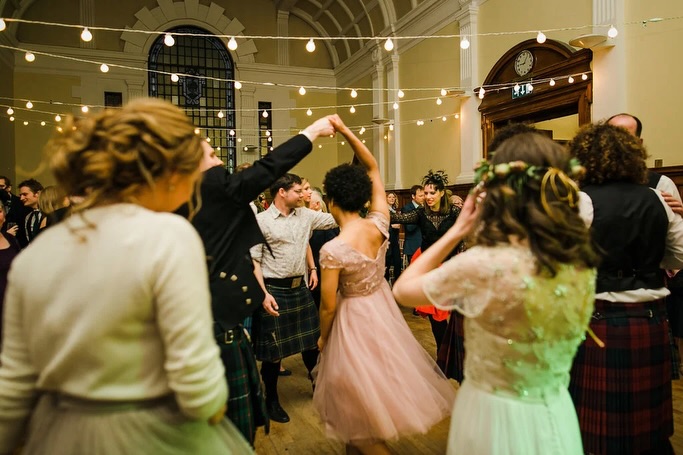 ✨ Candice & Alan at the stunning Pollokshields Burgh Hall ✨
These two learned the iconic Pulp Fiction dance to surprise their guests — and when Never Can Tell kicked in, the room went wild! 💃🕺
An unforgettable moment with the brilliant McGlynn Sisters @mcglynnsisters_weddings @pollokshieldsburghhall