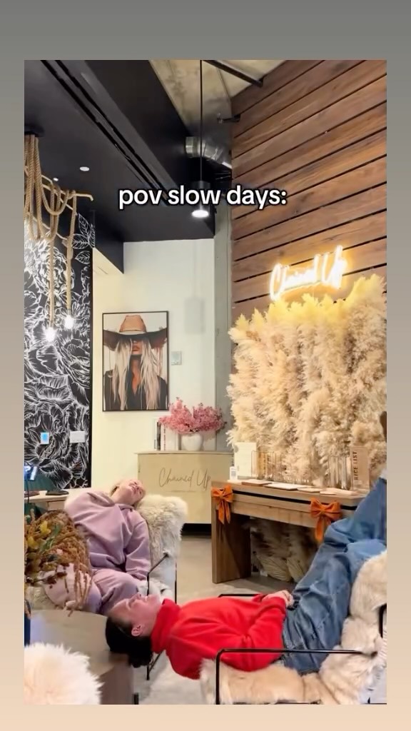 Sometimes the days are slow but we always make the most of it! #momjob #permanentjewelry #permanentjewelryexperience #permanentjewelrytraining #erieco #boulderco #lafayetteco #coloradobridalshow #coloradobrides #girlsnight #denverco #tweldedbracelety #weldedbracelet #denver #denvercolorado #bouldercolorado #mcgregorsquare #louisvilleco
#bestiebracelet #coloradosmallbusiness #hatbar #truckerhatbar #truckerhat #denverco #denverpermanentjewelry #boulderpearlst #rallyhotel