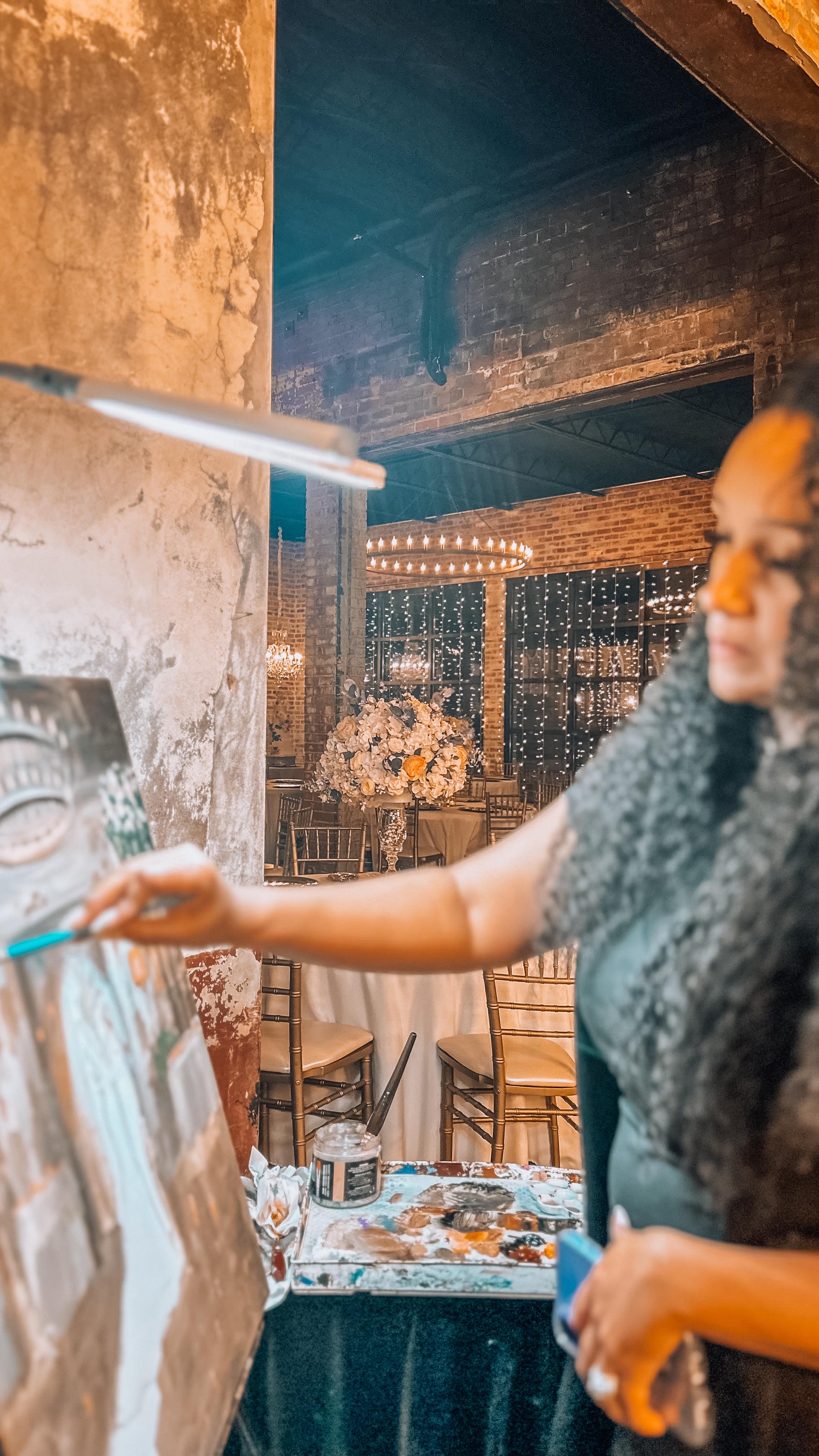 Wedding painting in new roads last night. Have you ever been to a wedding and seen someone paint live? #weddingideas