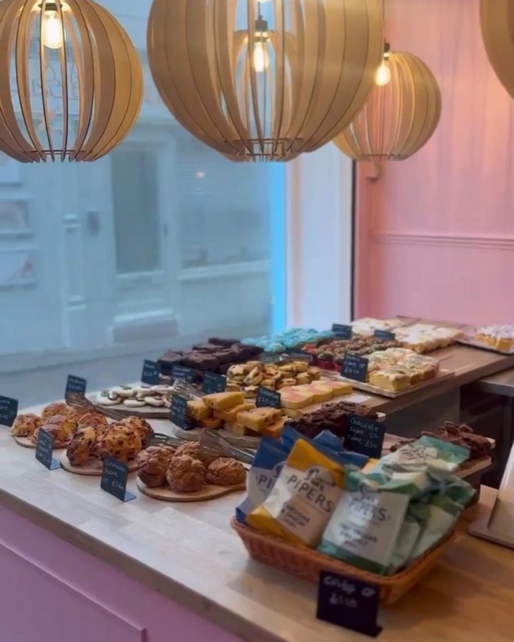 🚨New Shop Update🚨
Our lovely little bakery is almost ready to go. We're still waiting on some final works to be complete but for now we just can't wait to open so we're going to be here every Friday and Saturday between 9am - 3pm
With a whole host of take away baked goods from delicious cakes and traybakes, to Jacket Potatoes and Bagels to a selection of Homemade Cheesecakes, Pies and Pastries... ALL 100% GLUTEN FREE!
Pop by and see us this Friday & Saturday at📍Bagels & Bakery by O'Deli - 9 Market St, Otley, West Yorkshire
(Please note, O'Deli café is also open as usual)
#VisitOtley #CoeliacFriendly #GlutenFreeFood