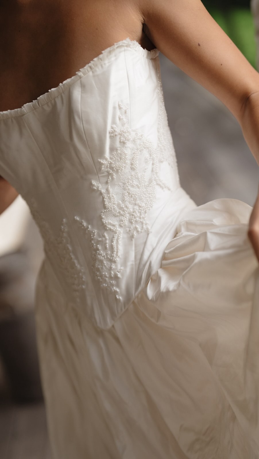 Vantage ~ The latest collection by Moira Hughes Couture, arriving at LV Bridal Studio for two weeks only.
Book an appointment between 8th - 24th January to be among the first in the UK to preview this exclusive collection.
Availability is limited, we recommend booking ASAP to secure your space.
Appointments via lvbridalstudio.co.uk
Any questions, as always please DM us x