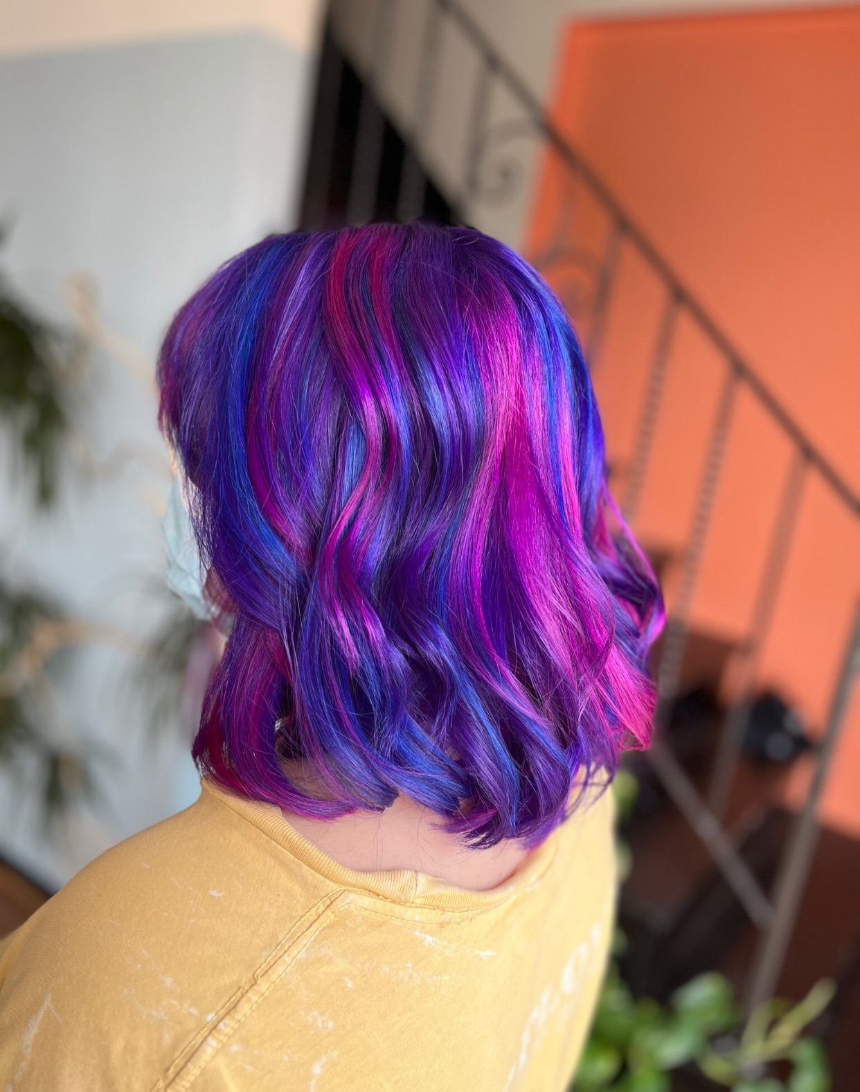 We don’t just do bold color. 🌈
We focus on precision cuts that grow out well, curl shaping that works with your texture, thoughtful color, detox treatments that reset the hair, and brows that complete the look.
Because hair isn’t one service — it’s the combination of care, craft, and intention. When it’s done right, it’s holistic by nature.
✨ Book the service your hair actually needs
📲 Link in bio
#hairsalon #rochesternewyork #rochesterhairstylist #hairstyling #boldhair