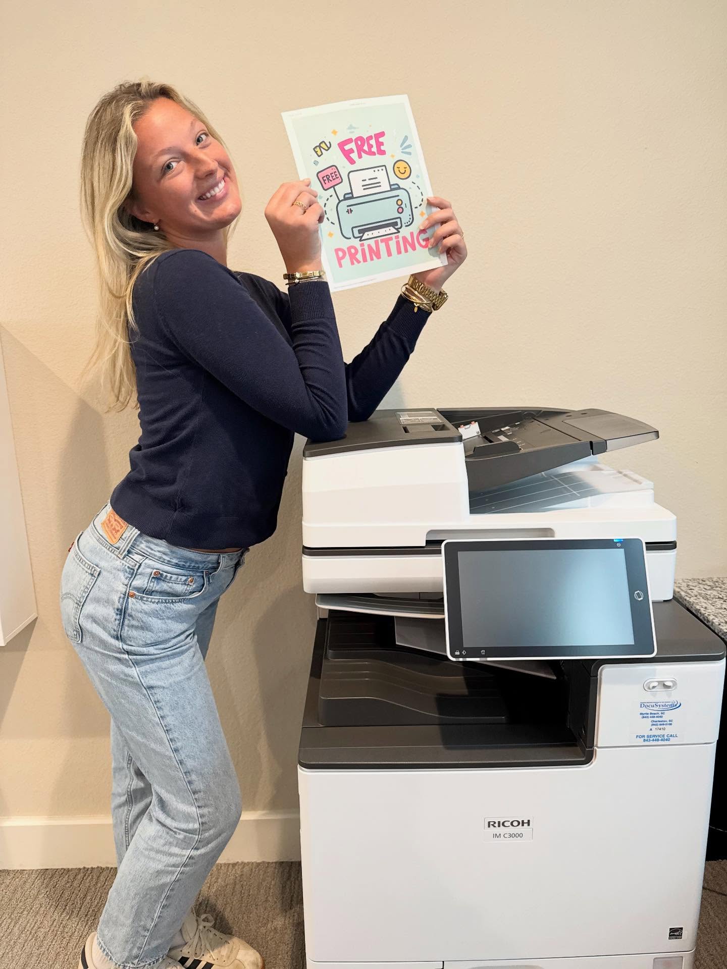 Nothing should stand between you and that deadline. 🚀 Free printing = stress-free studying. 🎯🖨️📚
#CollegeTownCommunities #LiveWithin #CollegeGoals #ResidentPerks #StudentHousing TimeSaver