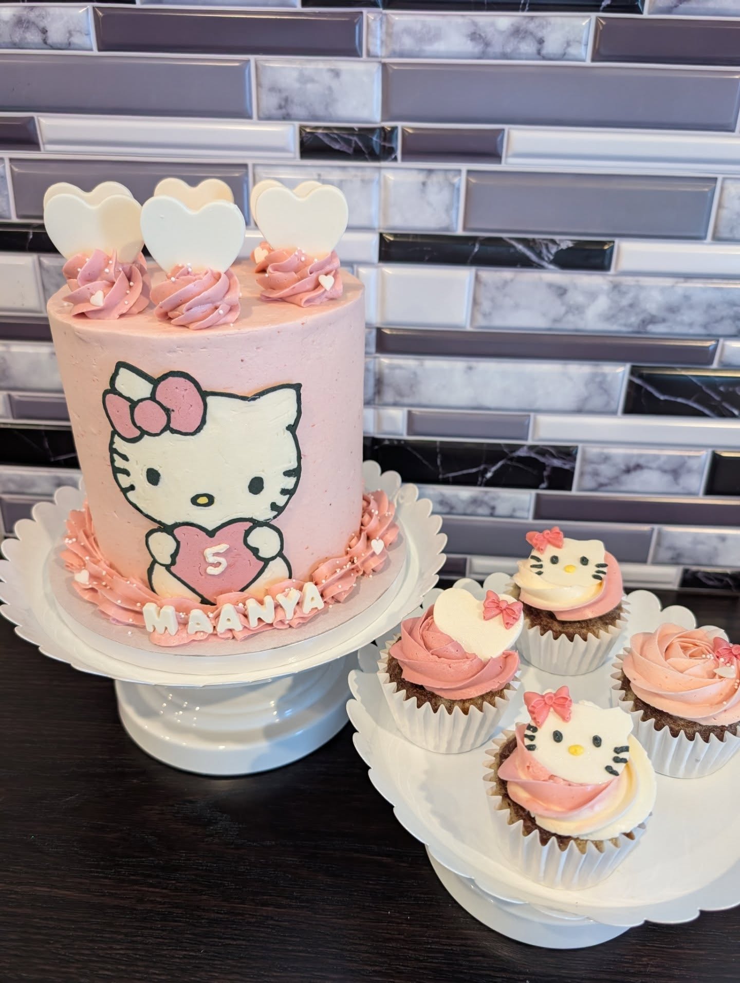 Happy 'Hello Kitty' Saturday 💕
I absolutely love how cute this cake and cupcake set turned out! The hello kitty just makes me smile.
#happybirthday #birthday #birthdaycupcakes #birthdaycake #cakesforkids #cakesofinstagram #cakedecorating #cake #birthdaygirl🎉 #hellokitty #homemade #homebakery #homemadewithlove #homebaker #rachelbakescakes
