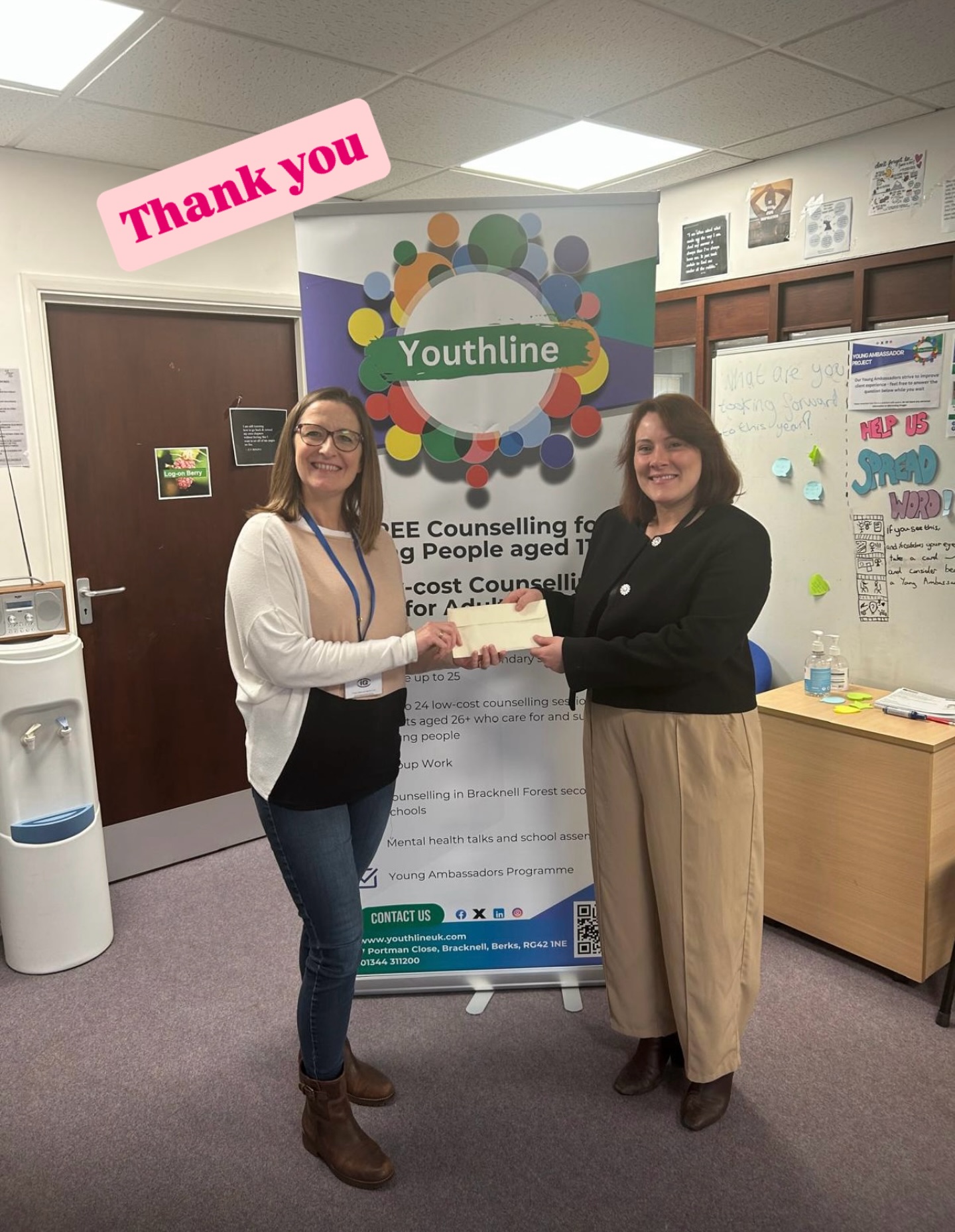 A huge thank you to Schenk Family UK for their generous donation of £430, raised through their staff raffle to support Youthline 💙
We are so grateful for the continued support of organisations like Schenk Family UK – a family-owned wine producer and importer established in 1974 – who are helping us continue our work supporting young people’s mental health across Bracknell Forest.
Pictured here is our volunteer counsellor Kerry, who also worksSchenk Family UK, alongside Collette.
Every donation makes a real difference.
#ThankYou #Youthline #MentalHealthMatters #CommunitySupport #Gratitude