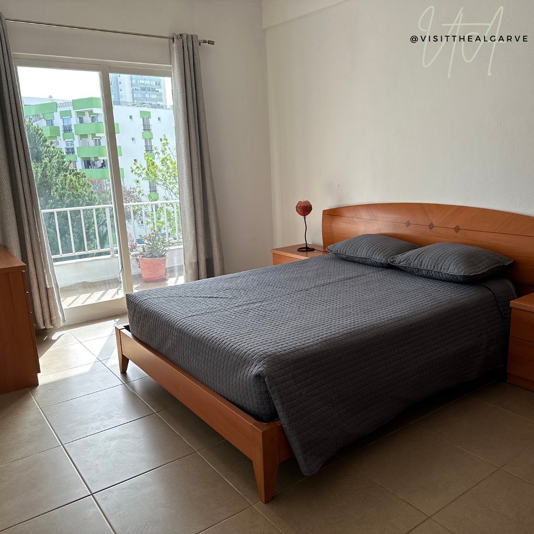 Take a look at the first of our 3 bedrooms! This space walks out on to a large balcony connecting with one of our other 2 bedrooms! Stay tuned to see our before and after photos, once complete🥰🛏⎮ #workinprogress #coastalbedroom #balconybythebeach